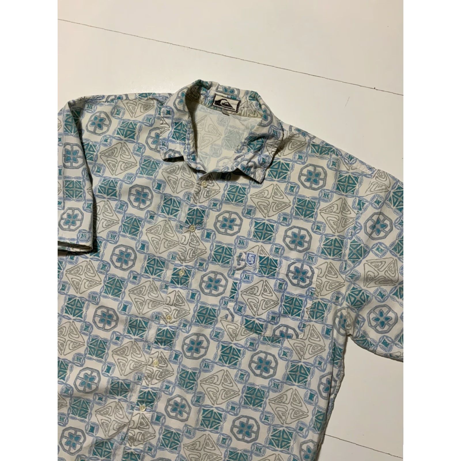 Quiksilver VINTAGE Quiksilver Geometric Tribal Surf Skate Hawaiian Button Shirt XL Mens Size US XL / EU 56 / 4 - 3 Thumbnail
