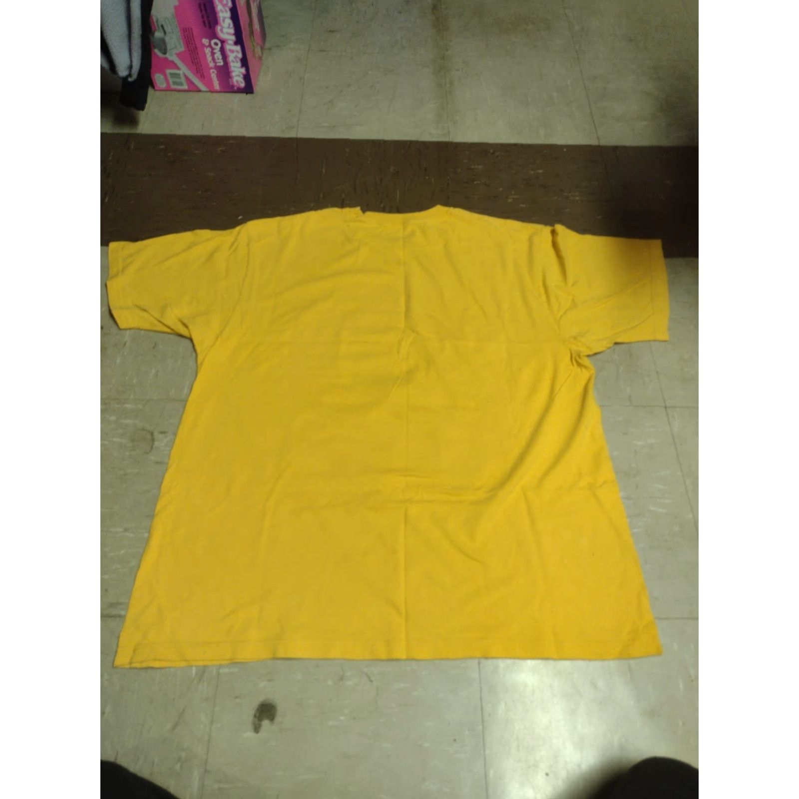 Reebok VINTAGE Brett Favre Packers T-Shirt XL Men Reebok Shirt NFL Football 90s Yellow Crew Neck Graphic Tee Mens Size US L / EU 52-54 / 3 - 5 Thumbnail