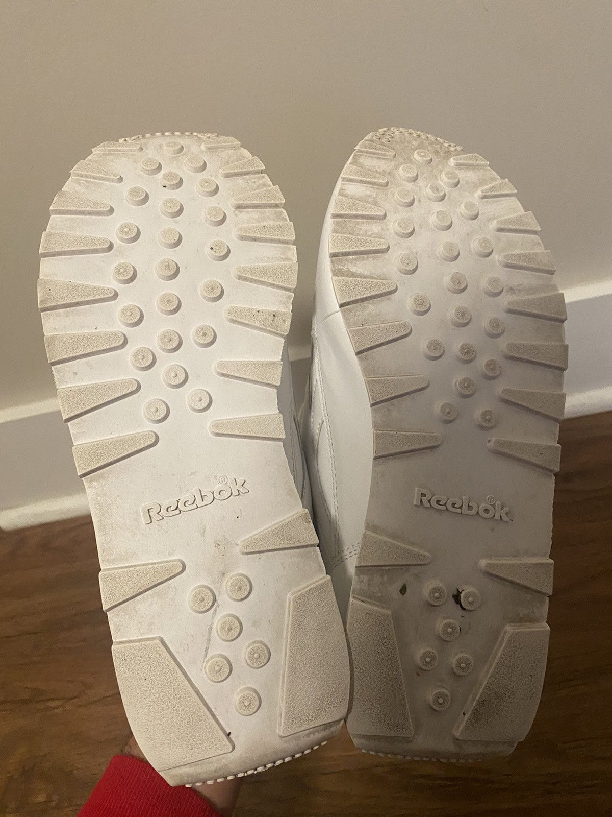 Reebok Reebok All White Size US 10.5 / EU 43-44 - 12 Thumbnail