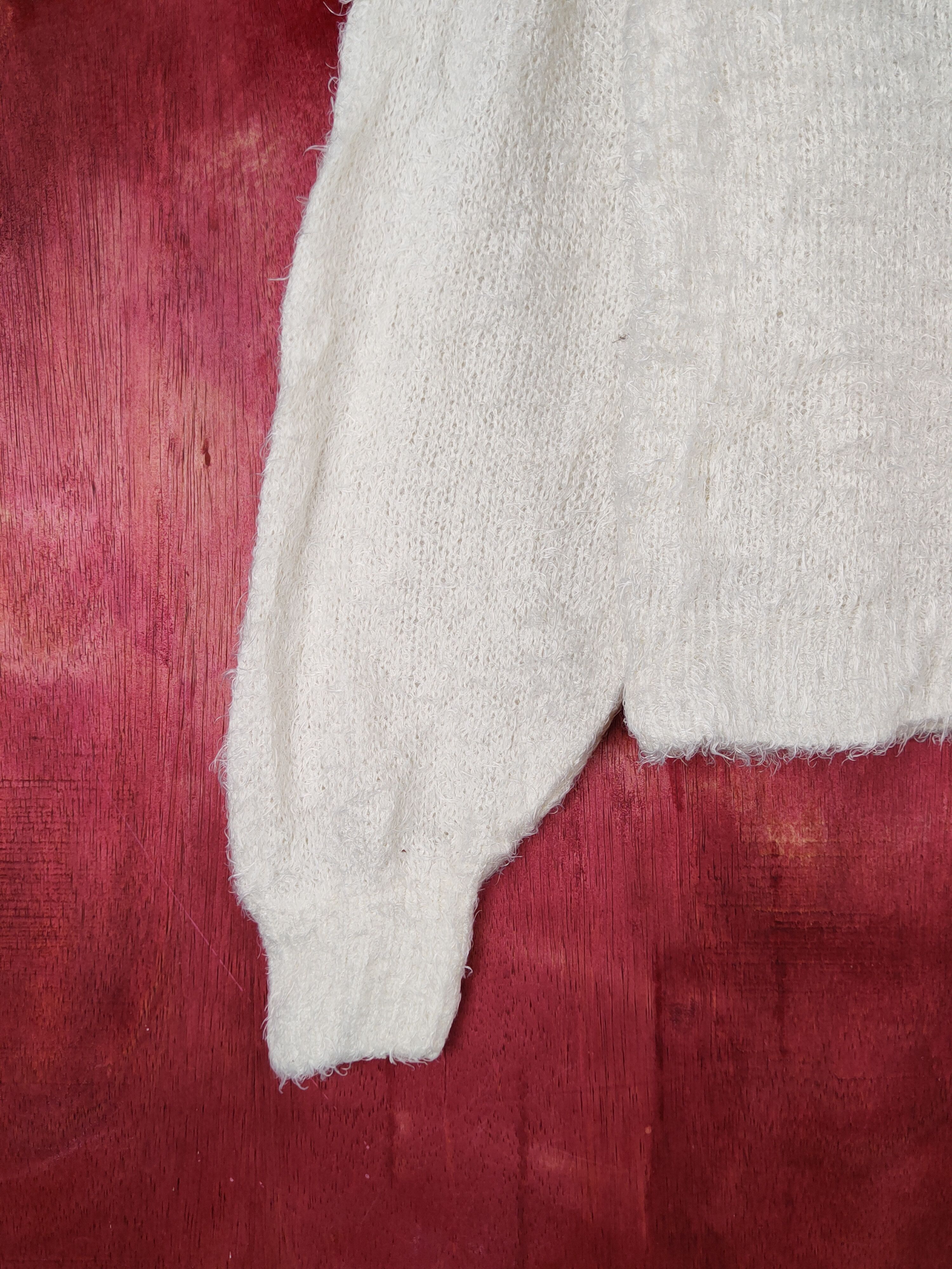 GU × Japanese Brand × Vintage GU Ivory Shag Shaggy Fur Mohair Knitwear #S1952 Size S / US 4 / IT 40 - 4 Thumbnail
