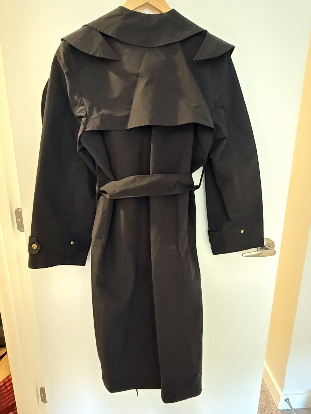 JW Anderson JW Anderson Black Belted Trench Coat with Gold Buckle Size M / US 6-8 / IT 42-44 - 6 Thumbnail