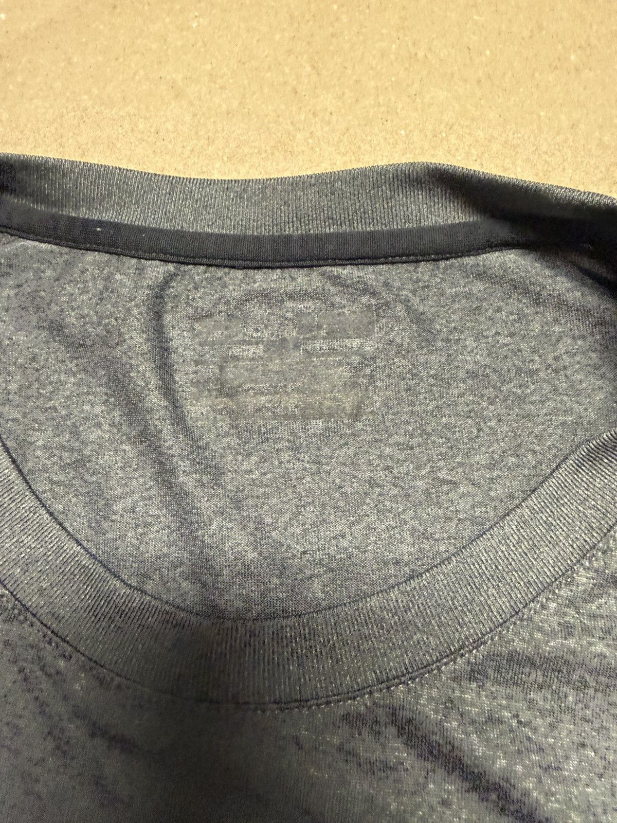 Under Armour Under Armour Heat Gear Loose Shirt Gray size XL Rare! Size US XL / EU 56 / 4 - 3 Thumbnail