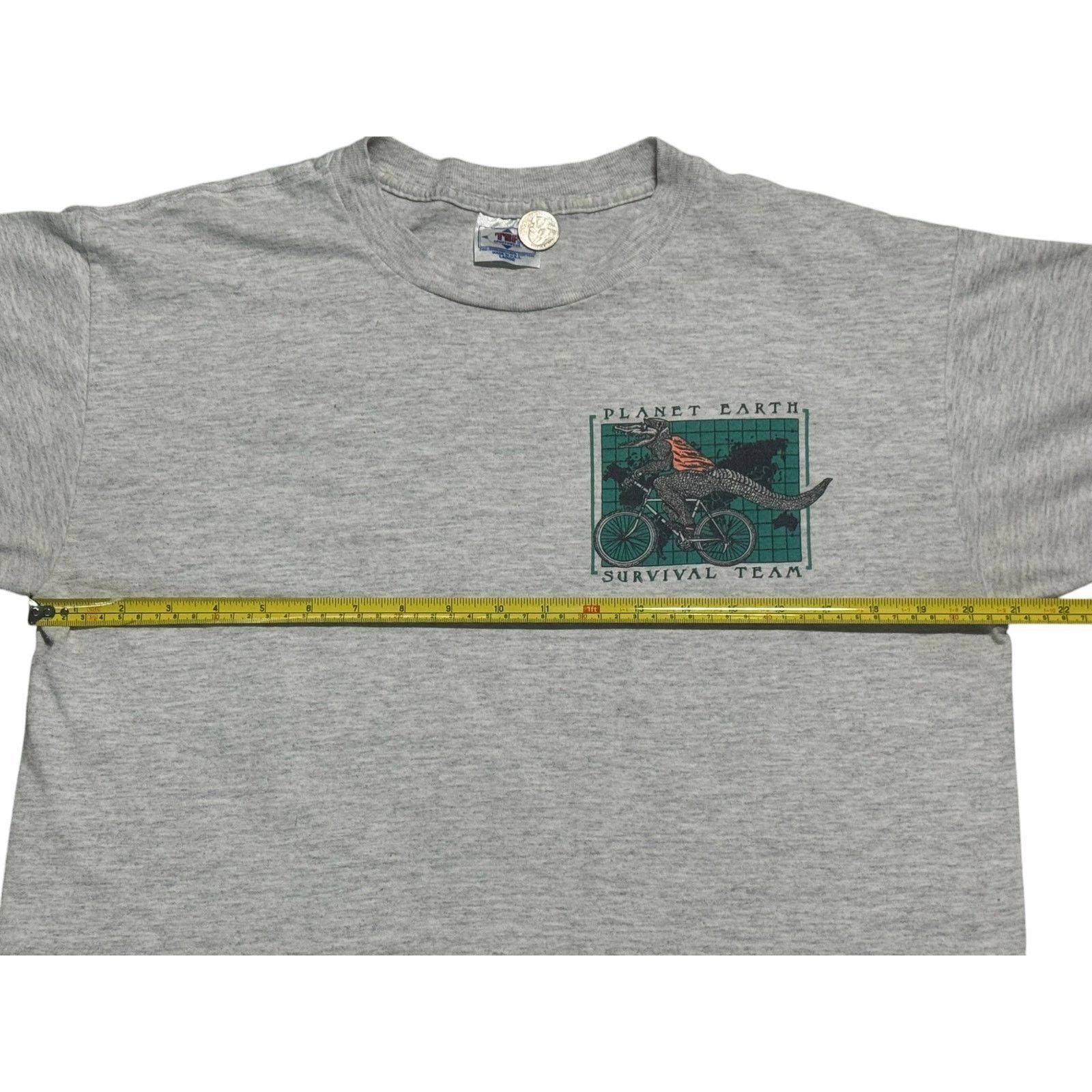Vintage Vintage 90s Planet Earth Survival Team Alligator Cycling Tee Size US L / EU 52-54 / 3 - 5 Thumbnail