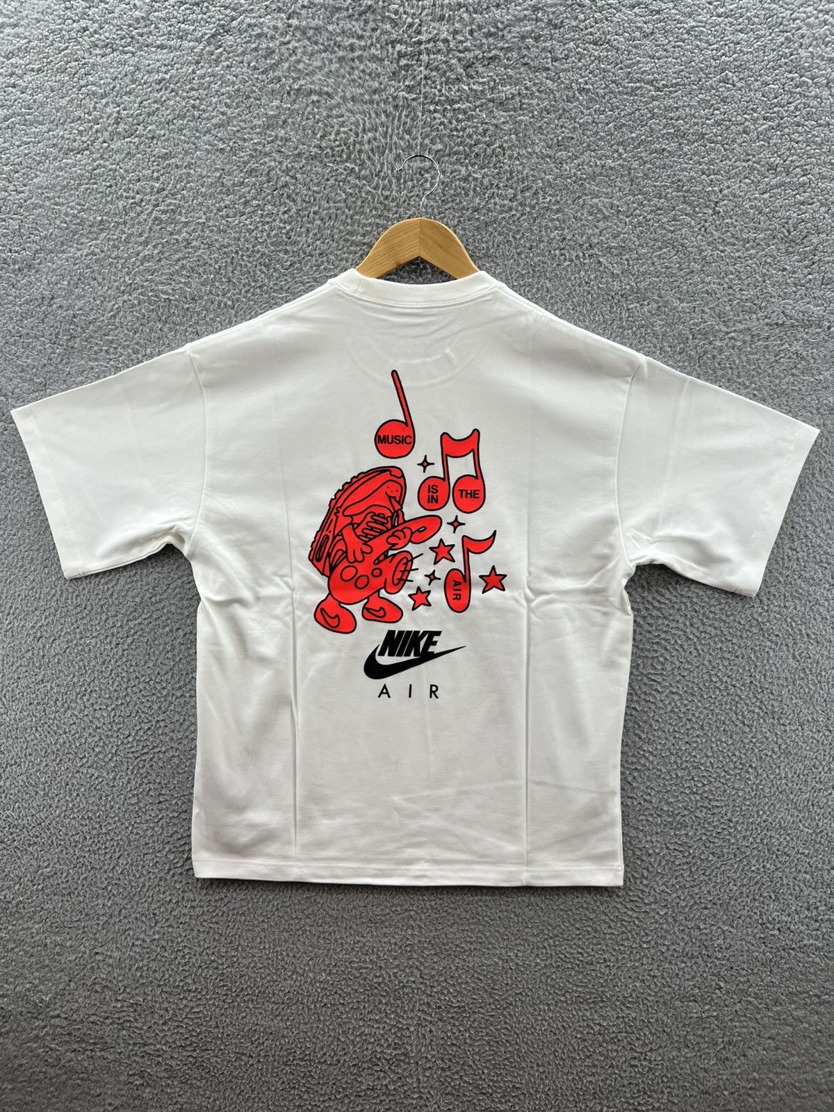 Nike Nike Music Is In The Air White Men’s T-Shirt HV6892-100 Size US L / EU 52-54 / 3 - 2 Thumbnail