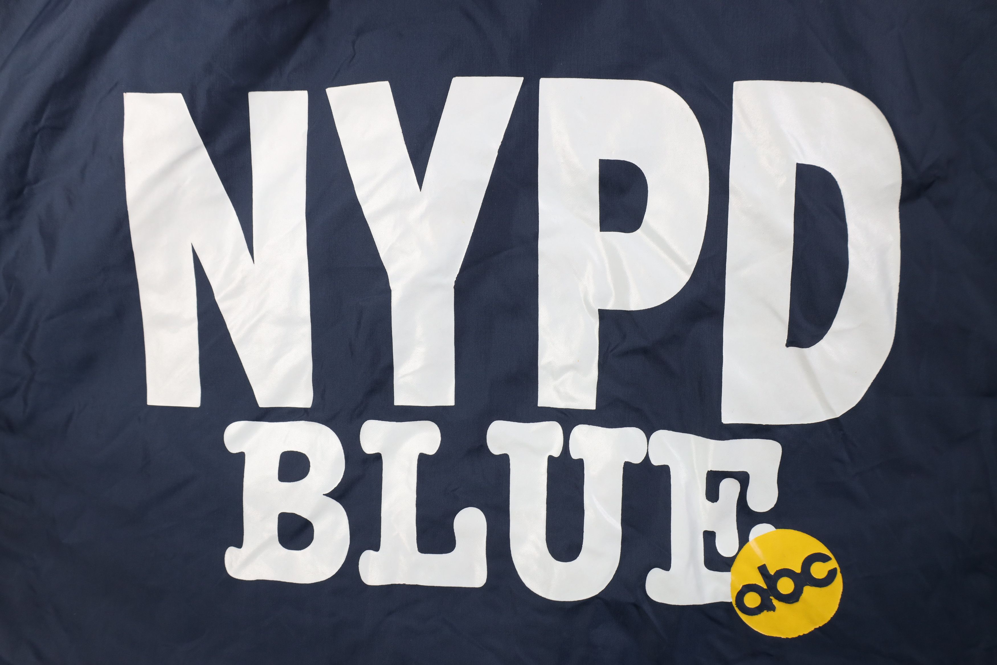 Vintage Vintage 90s WPVFTV NYPD Blue TV Show Lined Hooded Jacket USA Size US L / EU 52-54 / 3 - 11 Thumbnail