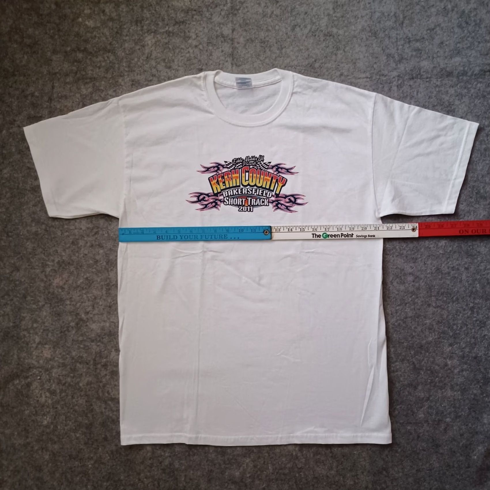 Gildan Kern County Bakersfield Short Track Mens T Shirt L White Biker Eddie Mulder 2011 Gildan Ultra Cotton Size US L / EU 52-54 / 3 - 4 Thumbnail