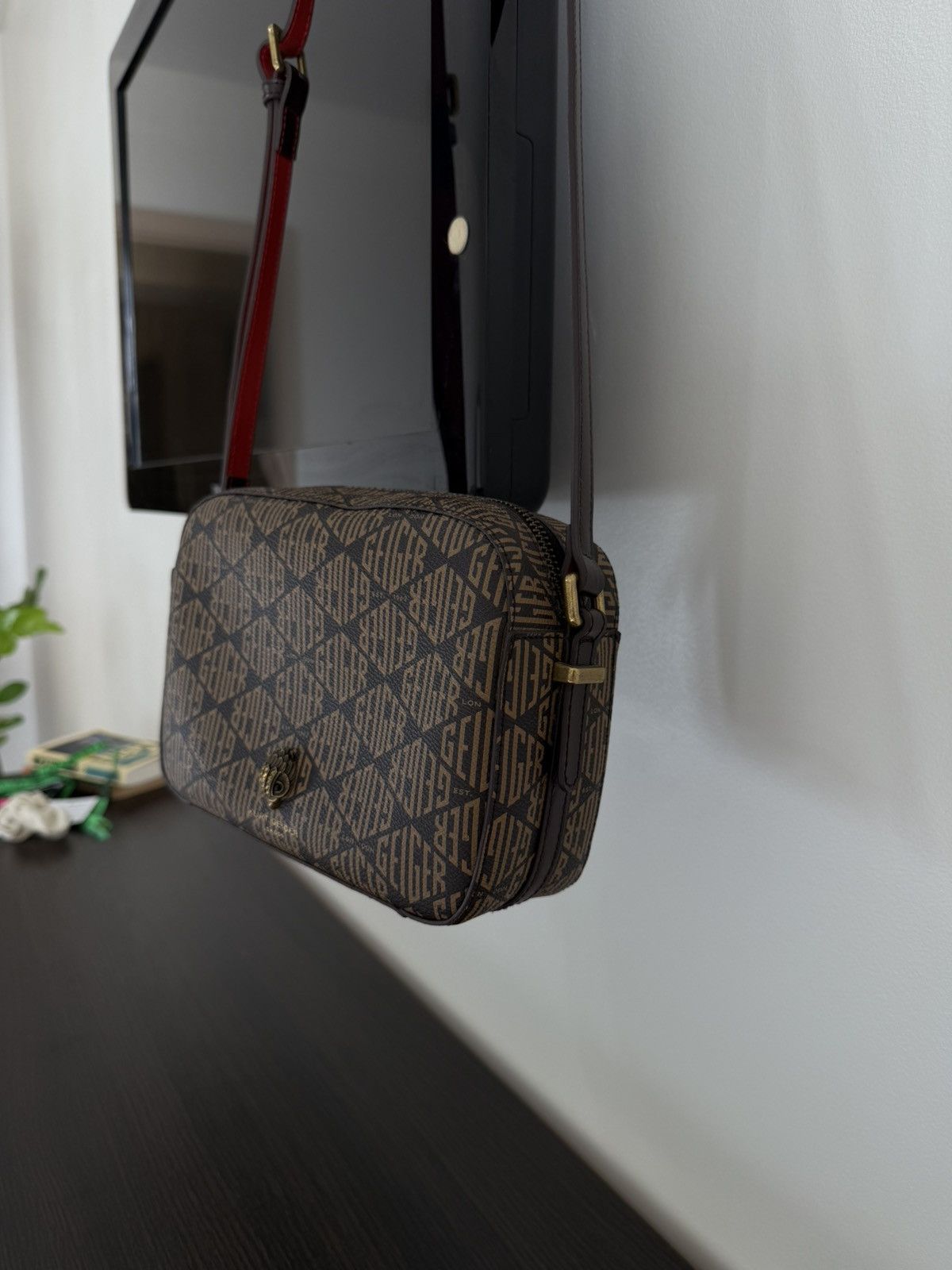 Kurt Geiger Kurt Geiger crossbody monogram bag Size ONE SIZE - 16 Thumbnail