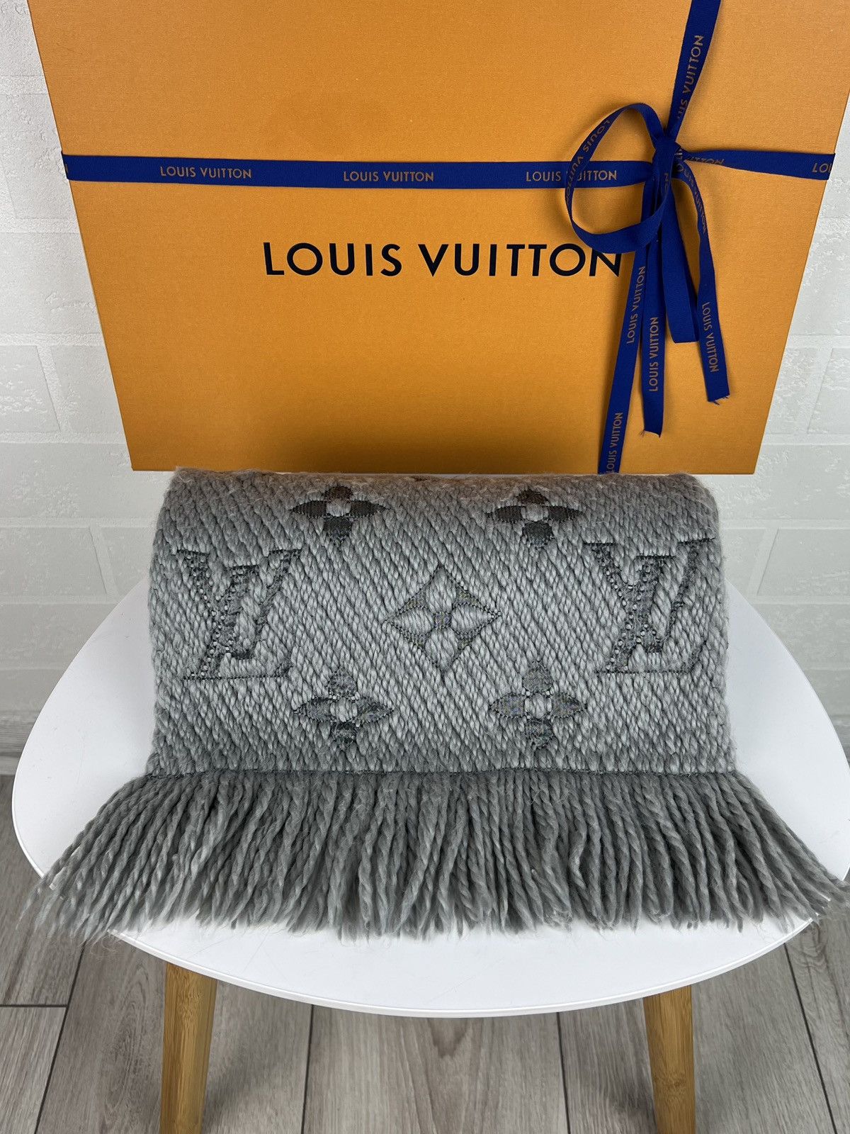 Louis Vuitton LOUIS VUITTON Scarf Echarpe LV Logomania Monogram Wool Silk Size ONE SIZE - 6 Thumbnail