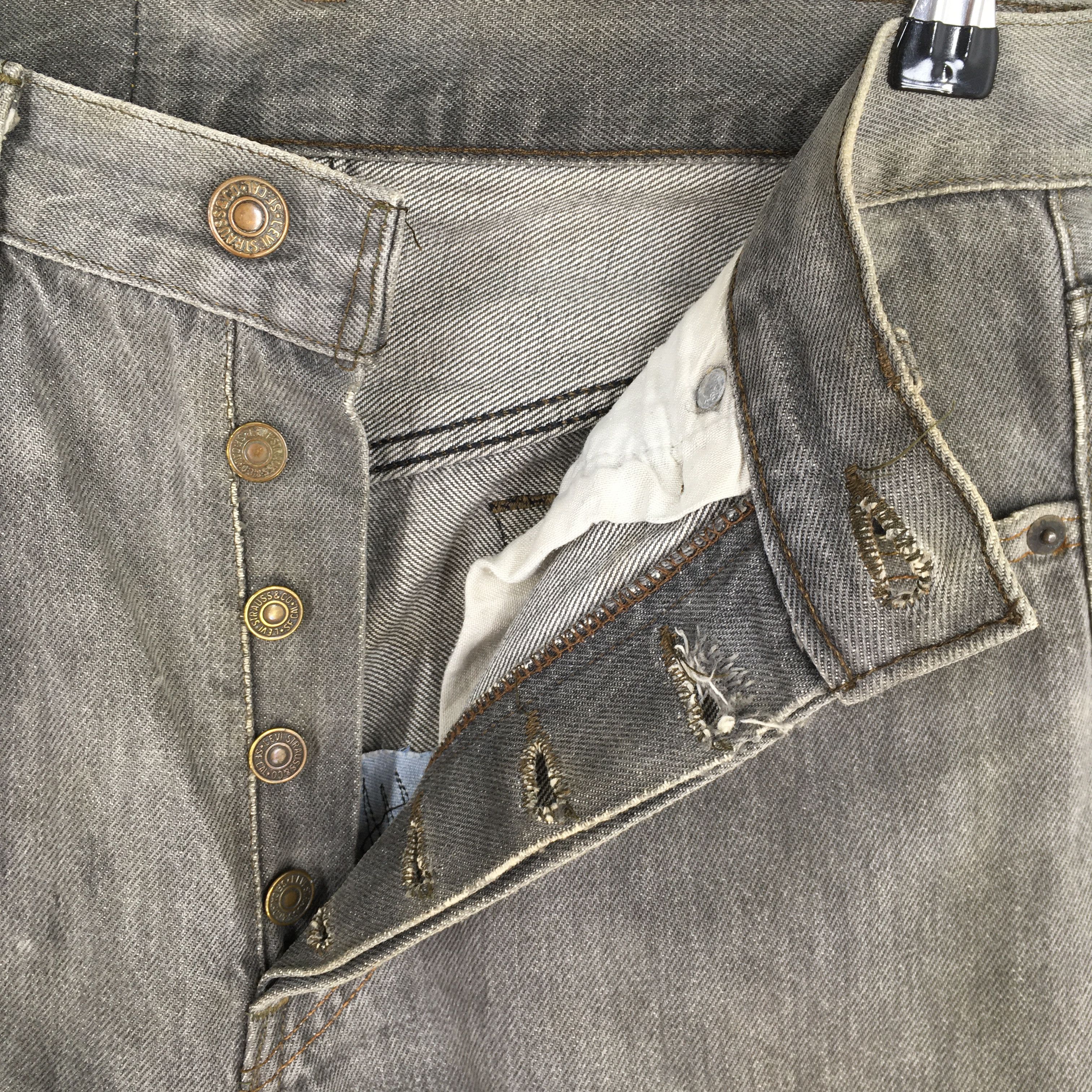 Levi's Size 27x26.5 Vintage 90s Levi's 501 Faded Black Jeans S520 Size 27" / US 4 / IT 40 - 6 Thumbnail
