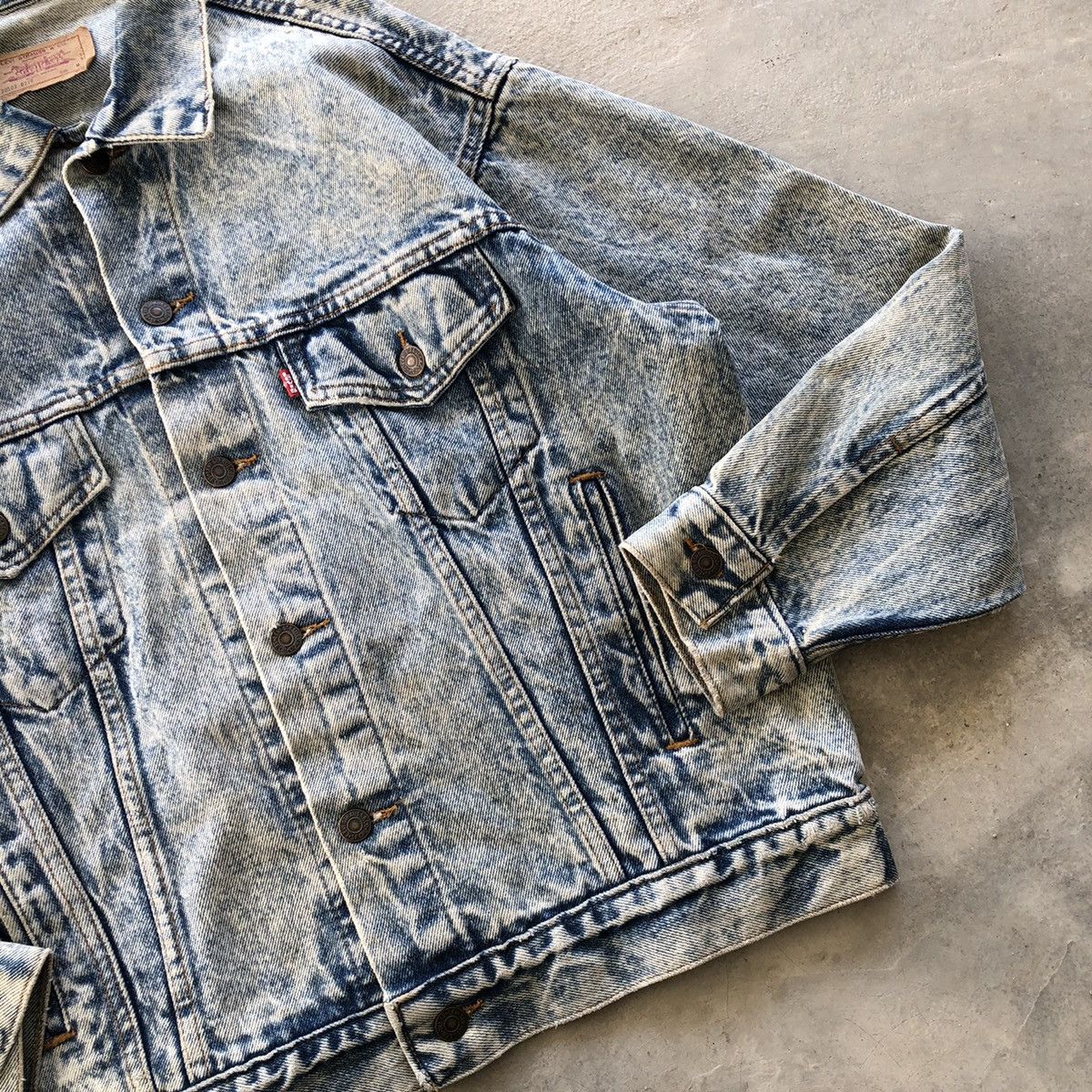 LEVI'S 70507 0219 Acid Wash Denim Tucker Jacket