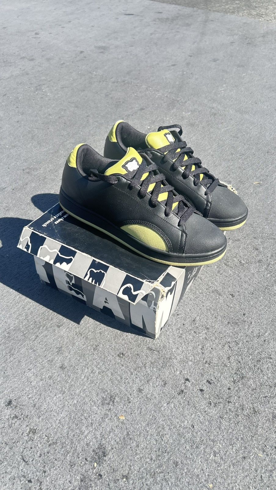 VERY RARE OG 2006 REEBOK X BBC/ICE CREAM BOARDFLIP