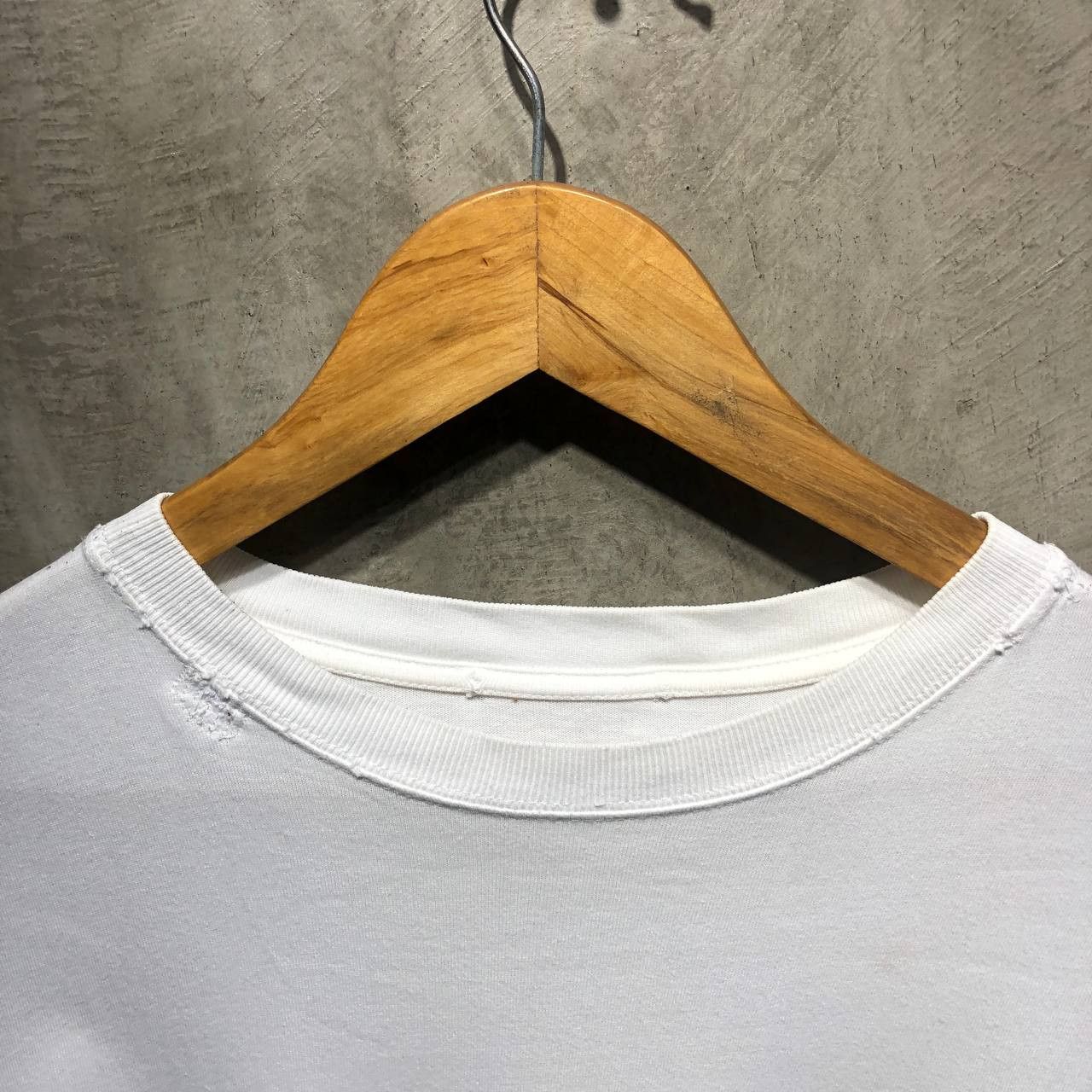 Balenciaga Balenciaga Campaign Distressed tee Size US XL / EU 56 / 4 - 8 Thumbnail
