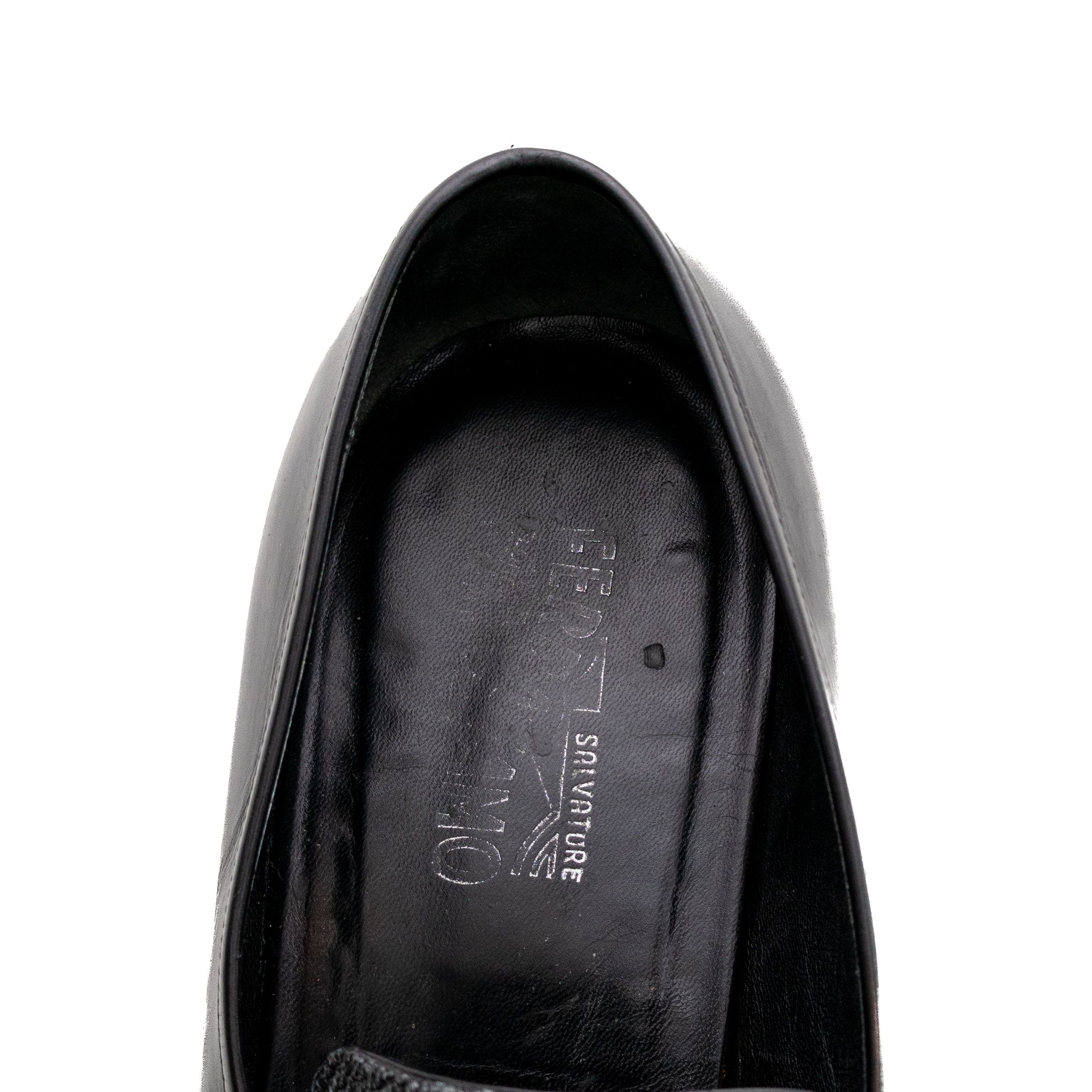 Salvatore Ferragamo Salvatore Ferragamo Stingray Leather Loafers Black US 12 D Size US 12 / EU 45 - 12 Thumbnail