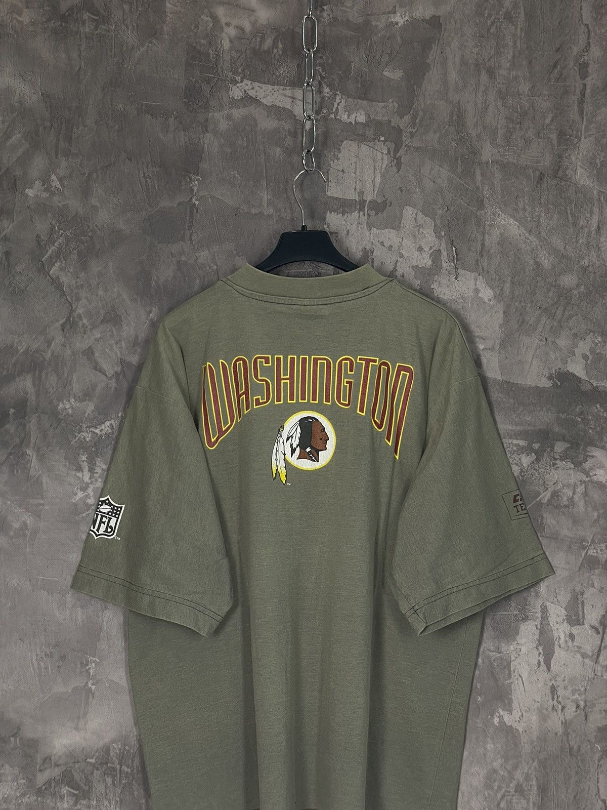 NFL × Vintage VINTAGE 1990s WASHINGTON REDSKINS NFL FOOTBALL T SHIRT Size US L / EU 52-54 / 3 - 9 Thumbnail