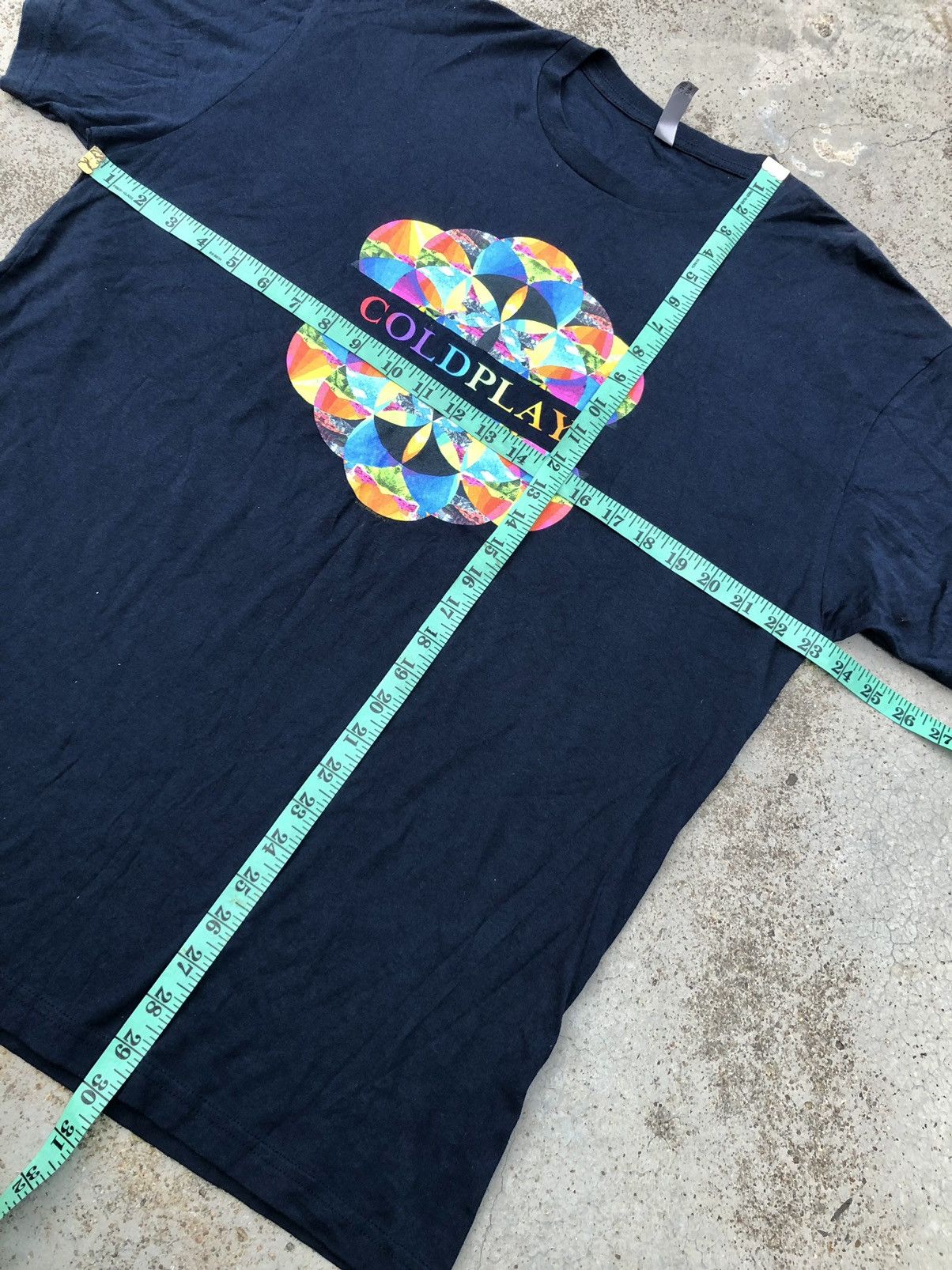 Band Tees COLDPLAY WORLD TOUR 2017 TEE Size US XL / EU 56 / 4 - 6 Thumbnail