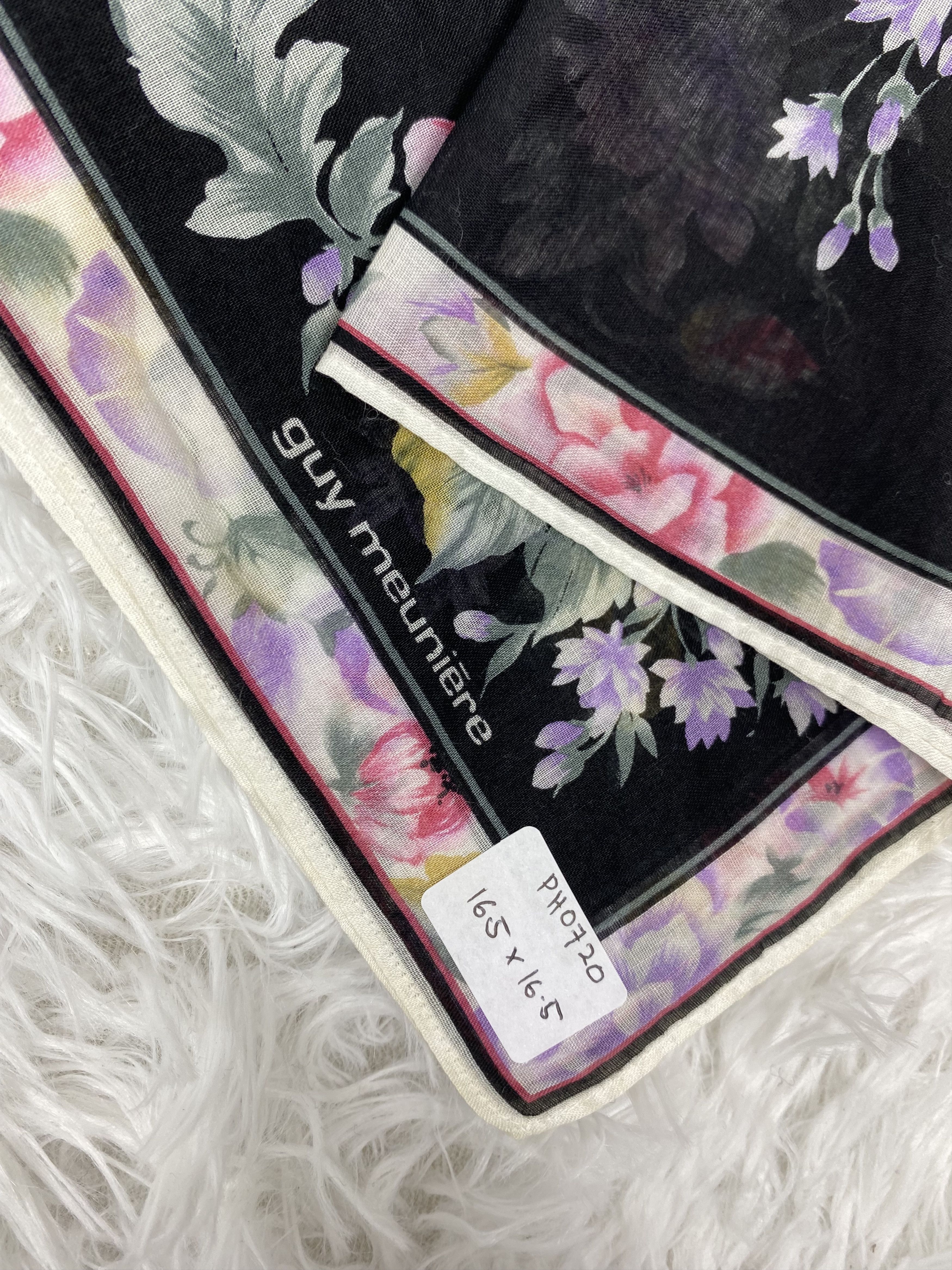 Guy Laroche × Vintage Vintage Guy Laroche Handkerchief Neckerchief PH0720 Size ONE SIZE - 2 Thumbnail
