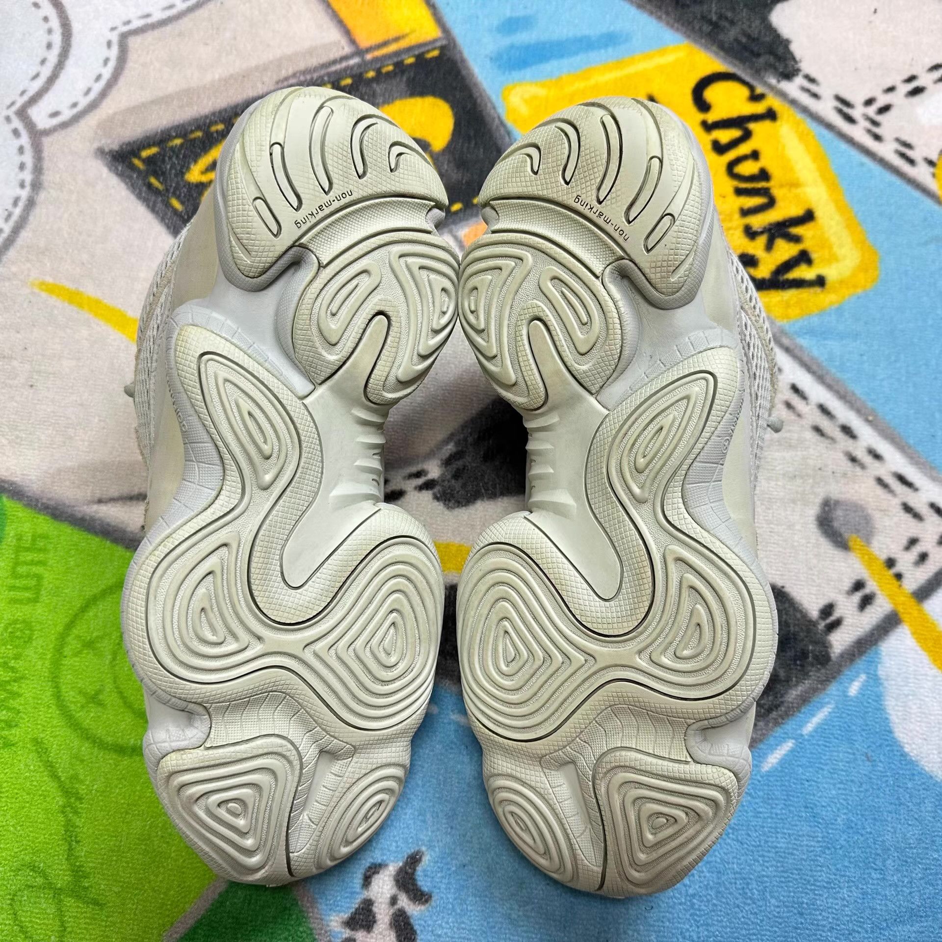 Yeezy YEEZY 500 Salt Ｑ20 Size US 9.5 / EU 42-43 - 4 Thumbnail