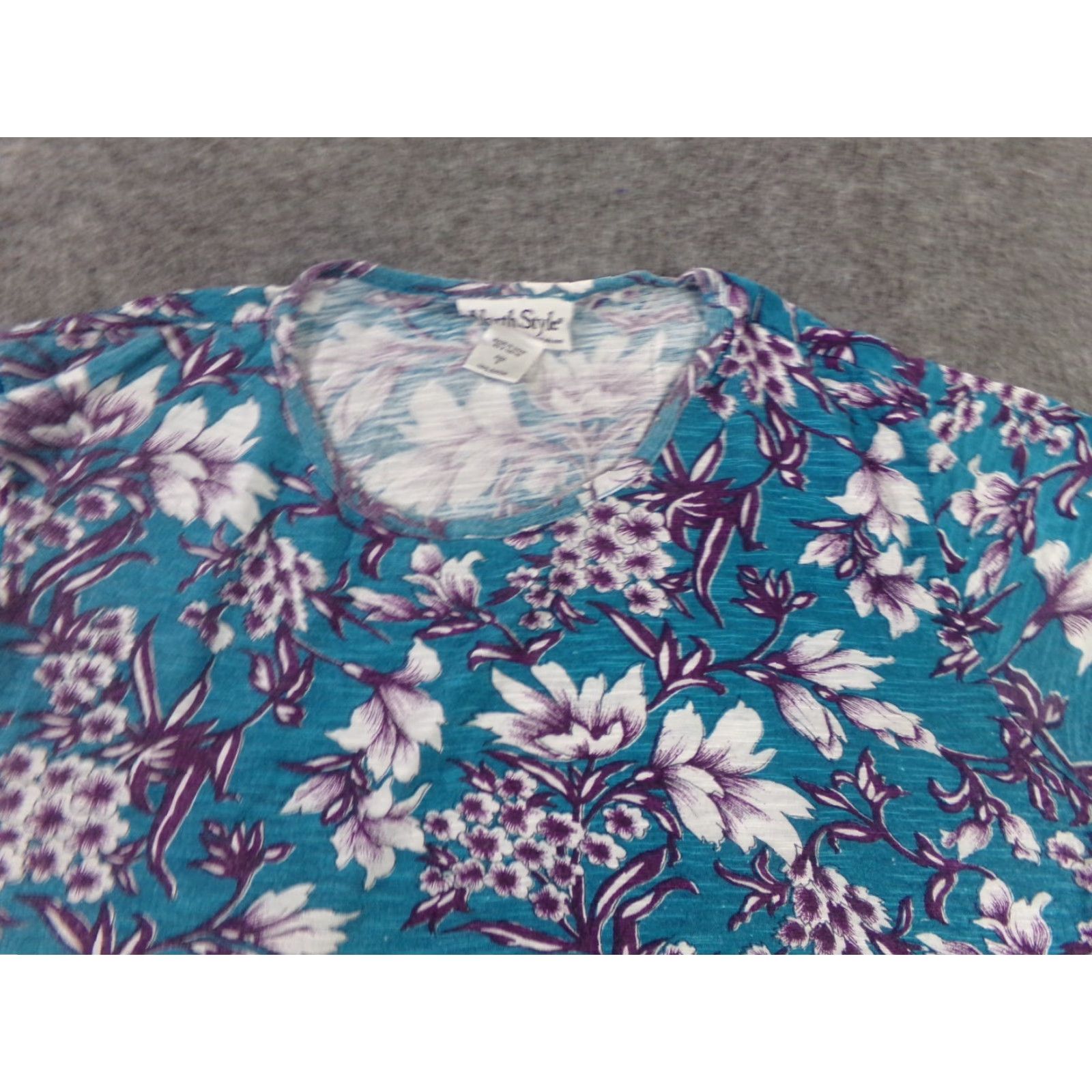 Vintage NorthStyle Floral T-Shirt Women Small Blue Casual Summer Pullover Size S / US 4 / IT 40 - 2 Thumbnail