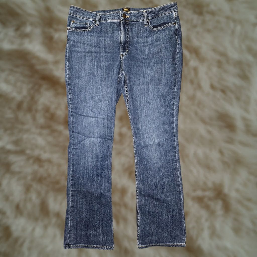 Lee Lee Jeans Womens 20L Blue Medium Wash Stretch Bootcut Denim High Rise Pockets Size 42" / US 20 - 1 Thumbnail