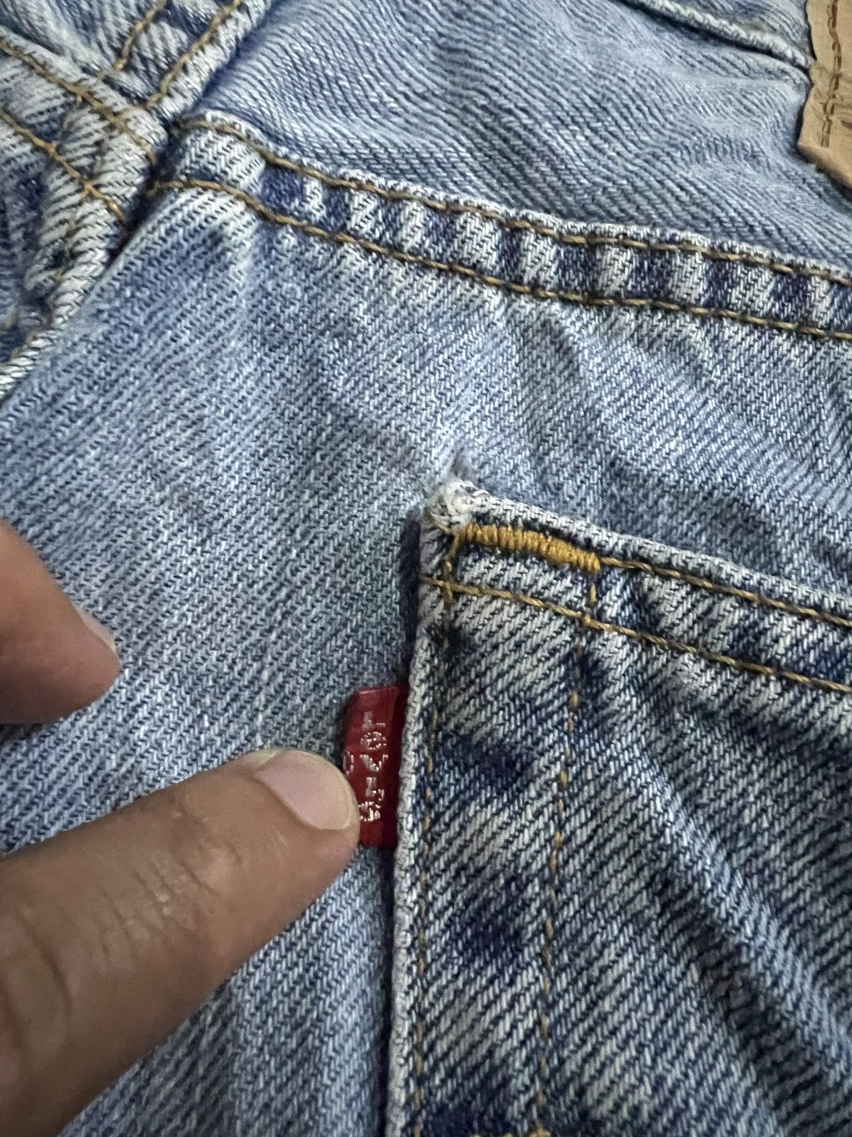 Levi's × Levi's Vintage Clothing × Vintage Vintage Levis 550 Light Wash Jean Size US 30 / EU 46 - 13 Thumbnail