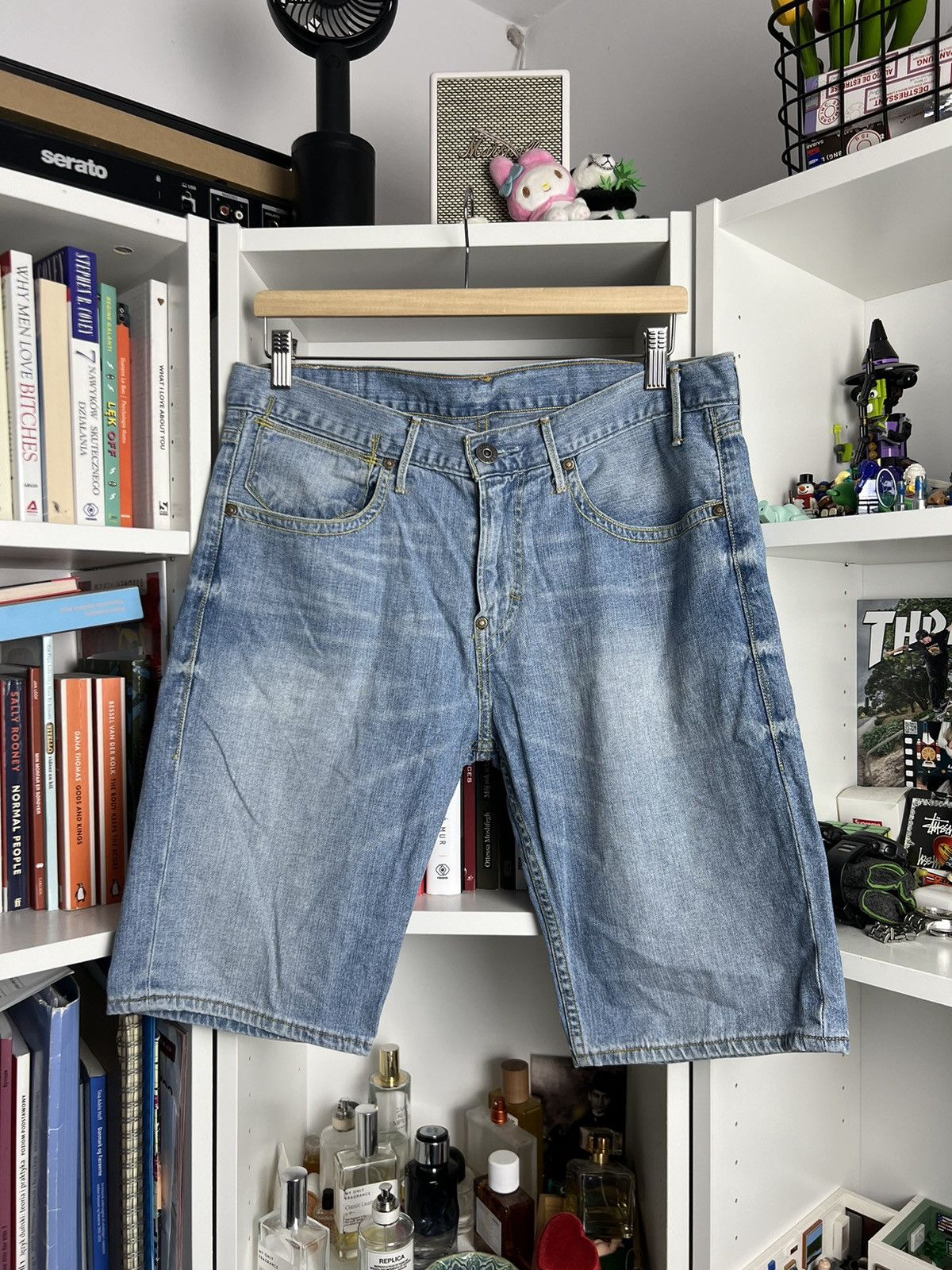 Levi's × Vintage Vintage 90s Levi’s babyblue denim shorts / jords 32 skate y2k Size US 32 / EU 48 - 2 Thumbnail