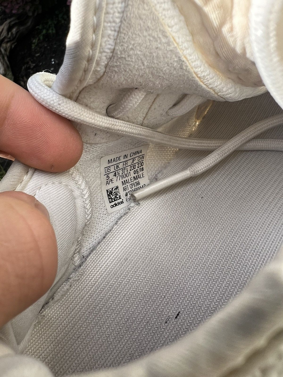 Yeezy Adidas Yeezy Boost 350 V2 'Cream/Triple White' CP9366 Size US 5 / IT 35 - 4 Thumbnail