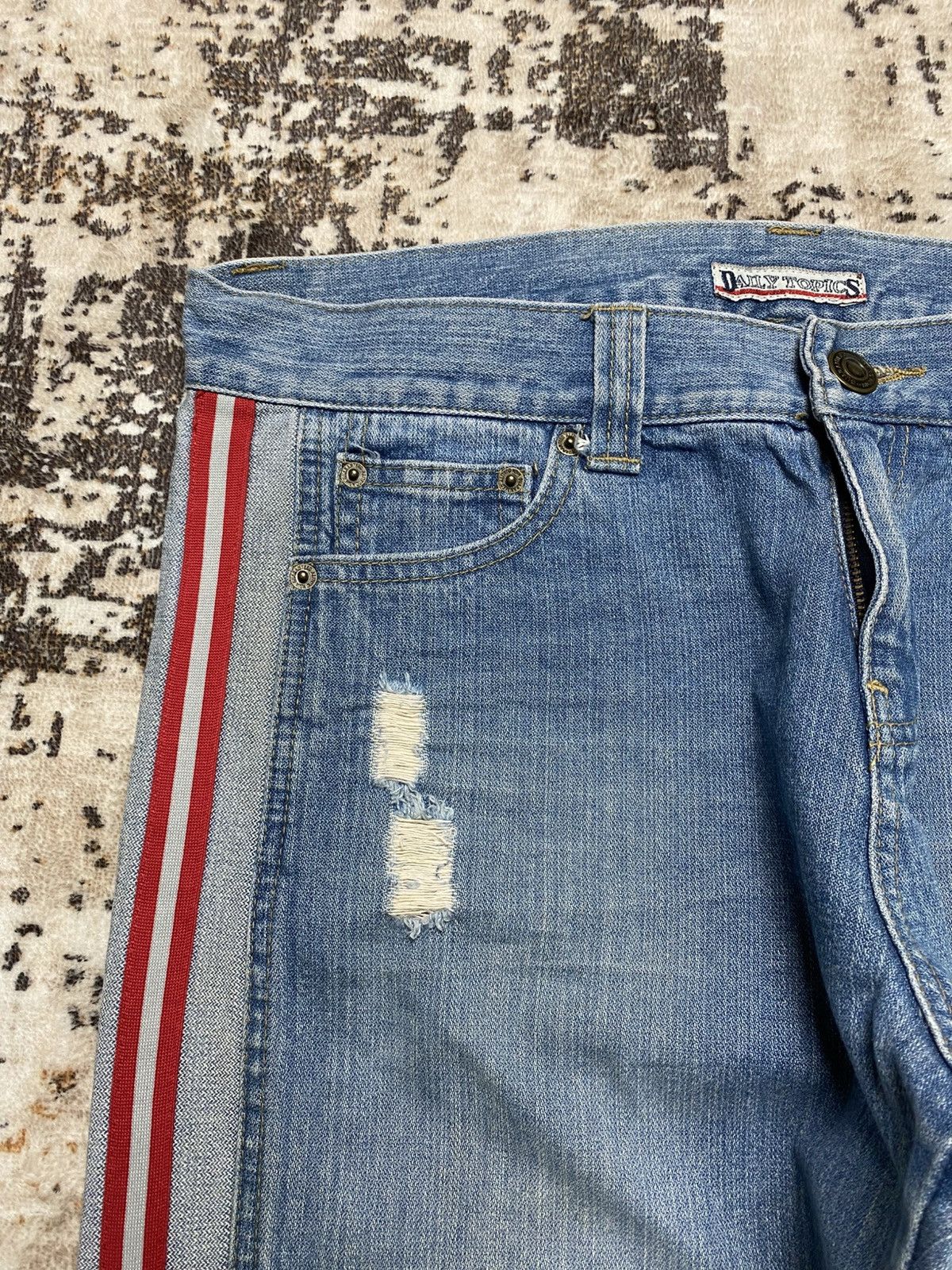 Tornado Mart Baggy Denim With Red Line💥 Size US 32 / EU 48 - 4 Thumbnail