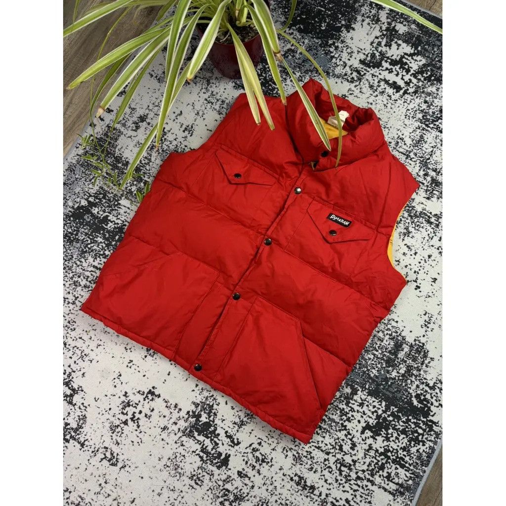 Pyrenex Pyrenex Puffer Vest Red Size fit M Size US M / EU 48-50 / 2 - 6 Thumbnail
