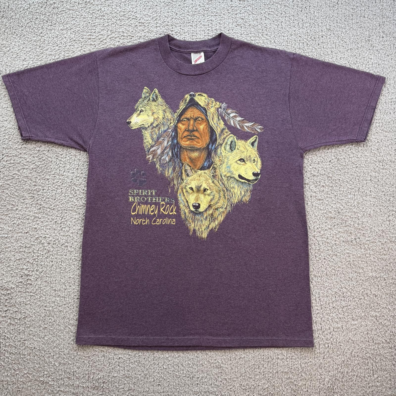 Jerzees Vintage Native American Wolf Spirit Graphic T-Shirt Purple Size US L / EU 52-54 / 3 - 1 Thumbnail