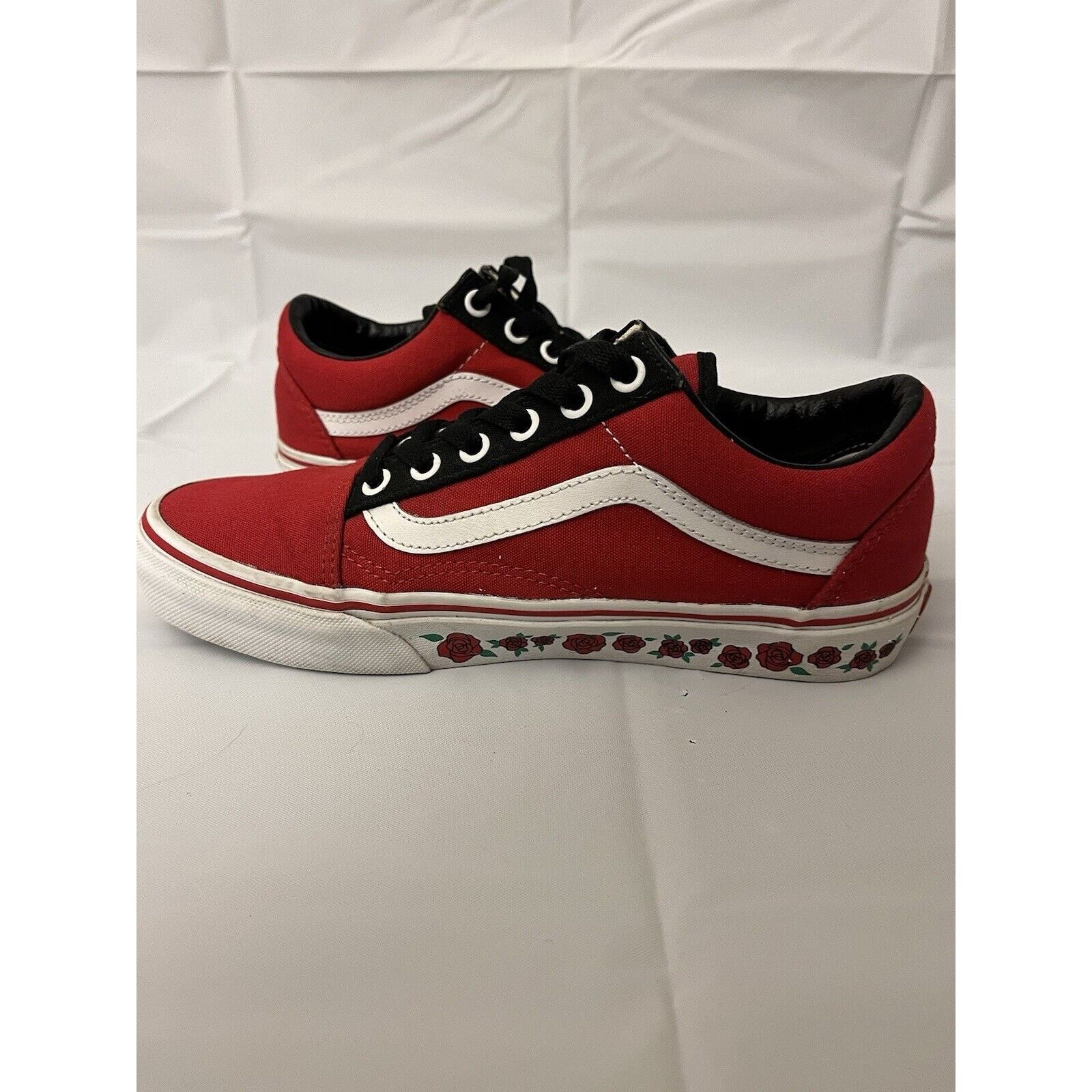 Vans Custom Red Vans With Roses men’s size 6 women’s size 7.5 Size US 6 / EU 39 - 7 Thumbnail