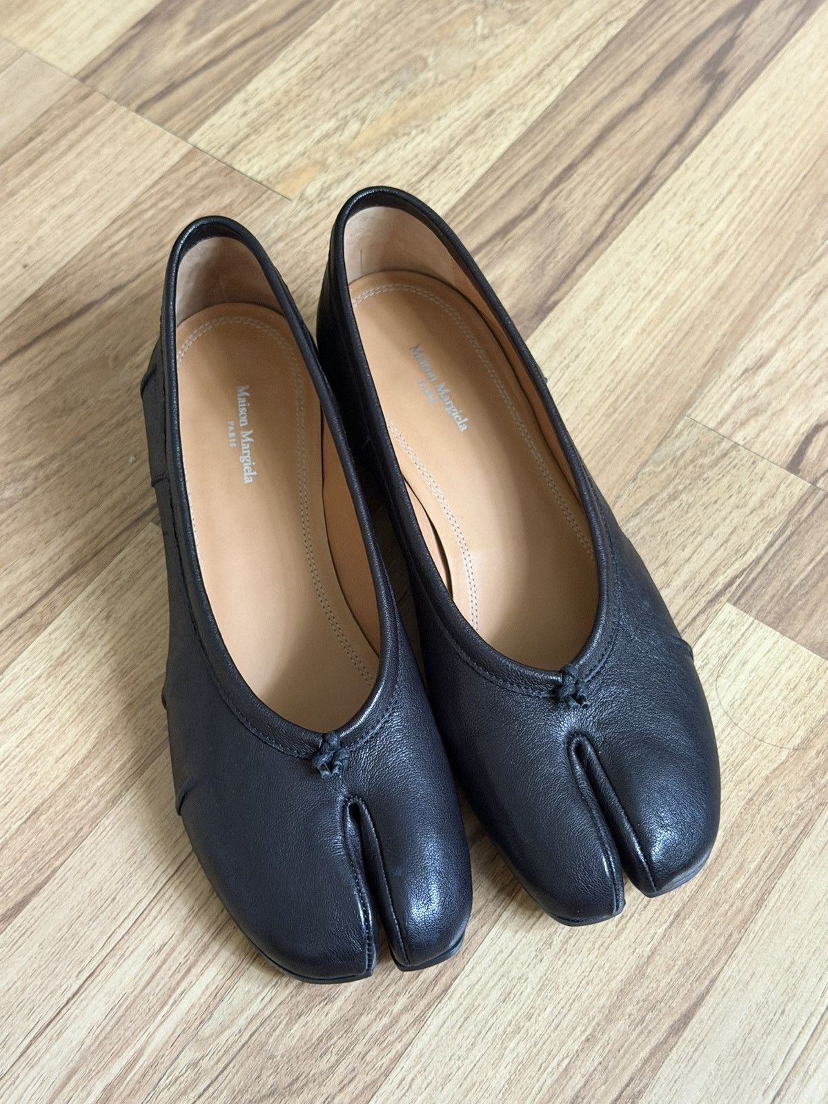 Maison Margiela MAISON MARGIELA TABI BALLERINA PUMPS Size US 9 / IT 39 - 2 Thumbnail
