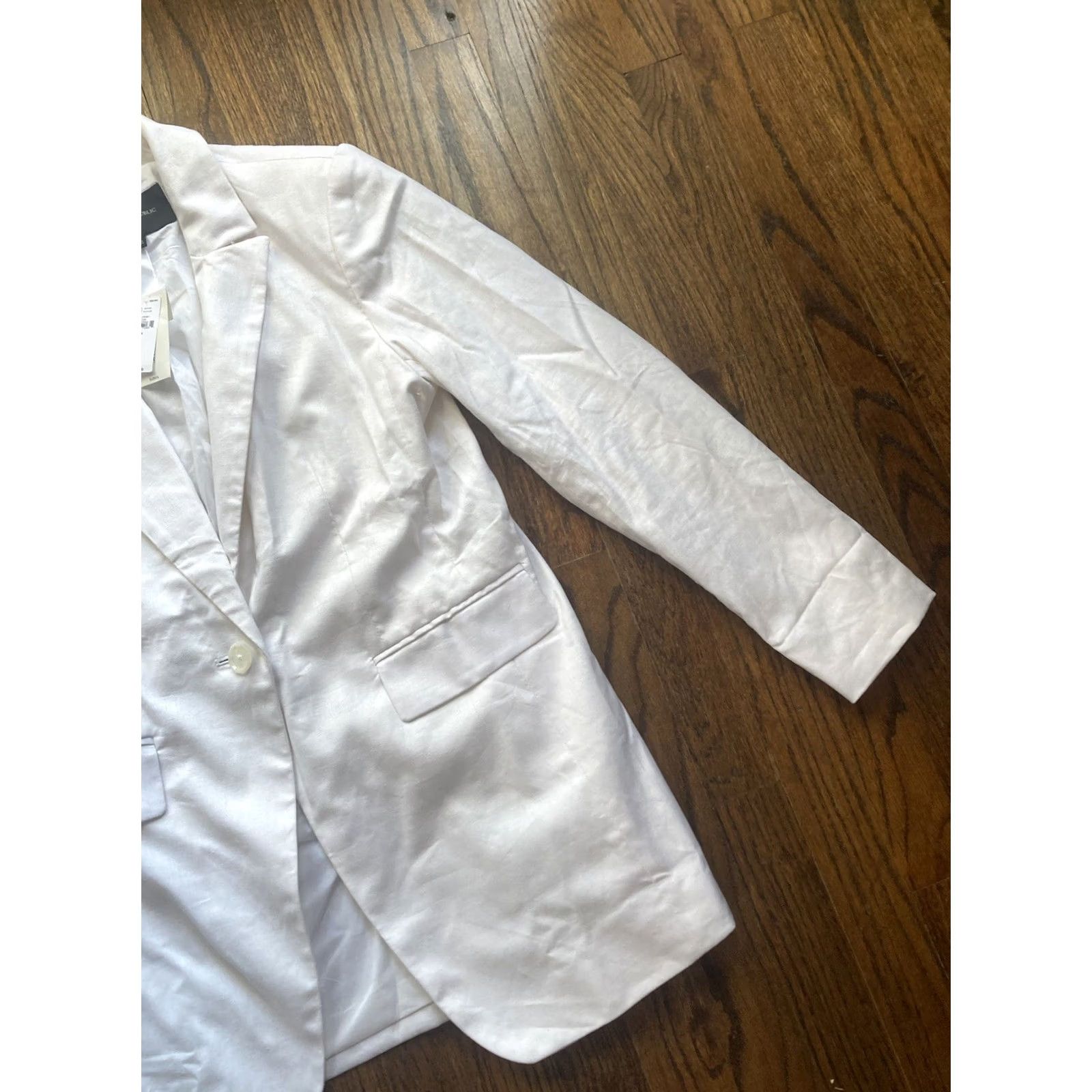 Banana Republic Banana Republic Blazer Womens Size 4 White Linen Blend Long And Lean NWT Size S / US 4 / IT 40 - 3 Thumbnail