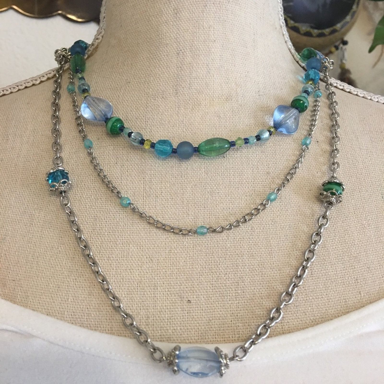 Jewelry Triple strand layered beaded chain necklace Size ONE SIZE - 1 Thumbnail