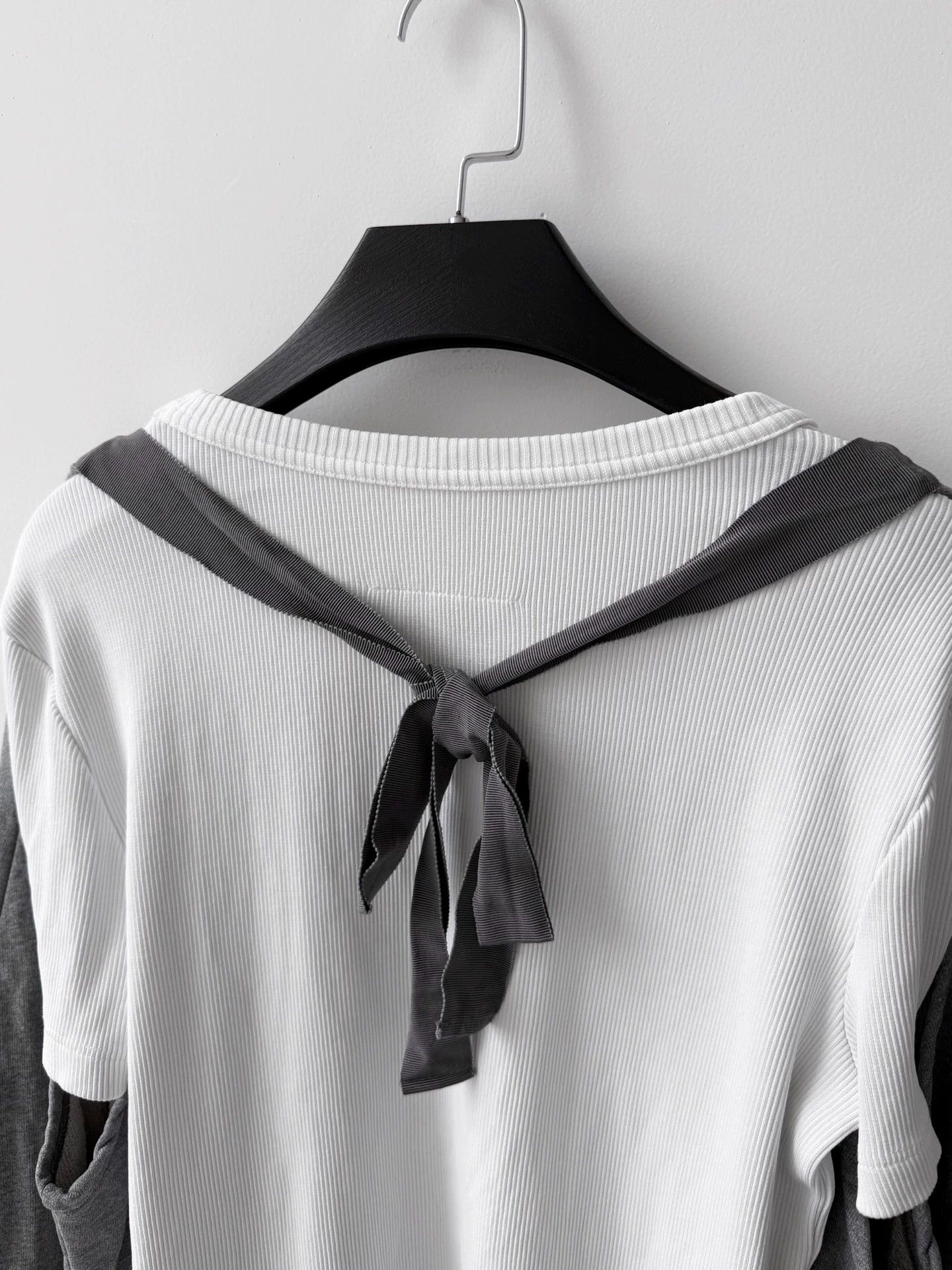 MM6 MM6 S/S21 Deconstructed Sweatshirt White & Gray S Size S / US 4 / IT 40 - 3 Thumbnail