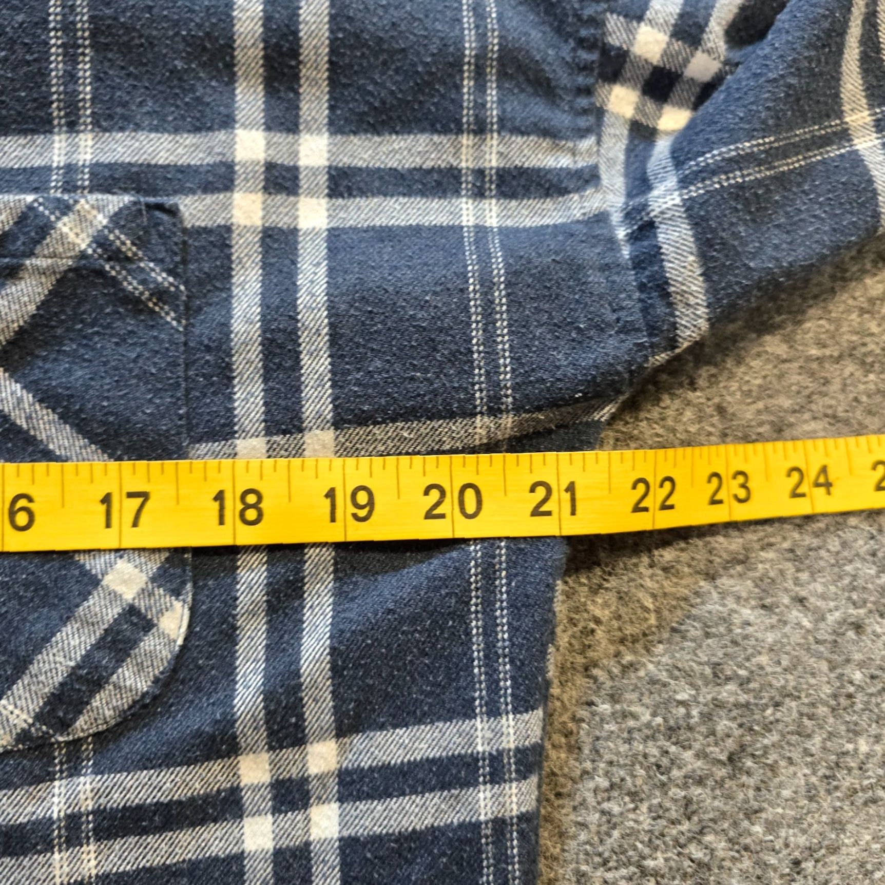 Brandy Melville Brandy Melville Top Womens One Size Gray Plaid Flannel Button Up Casual Capsule Shirt Size ONE SIZE - 5 Thumbnail