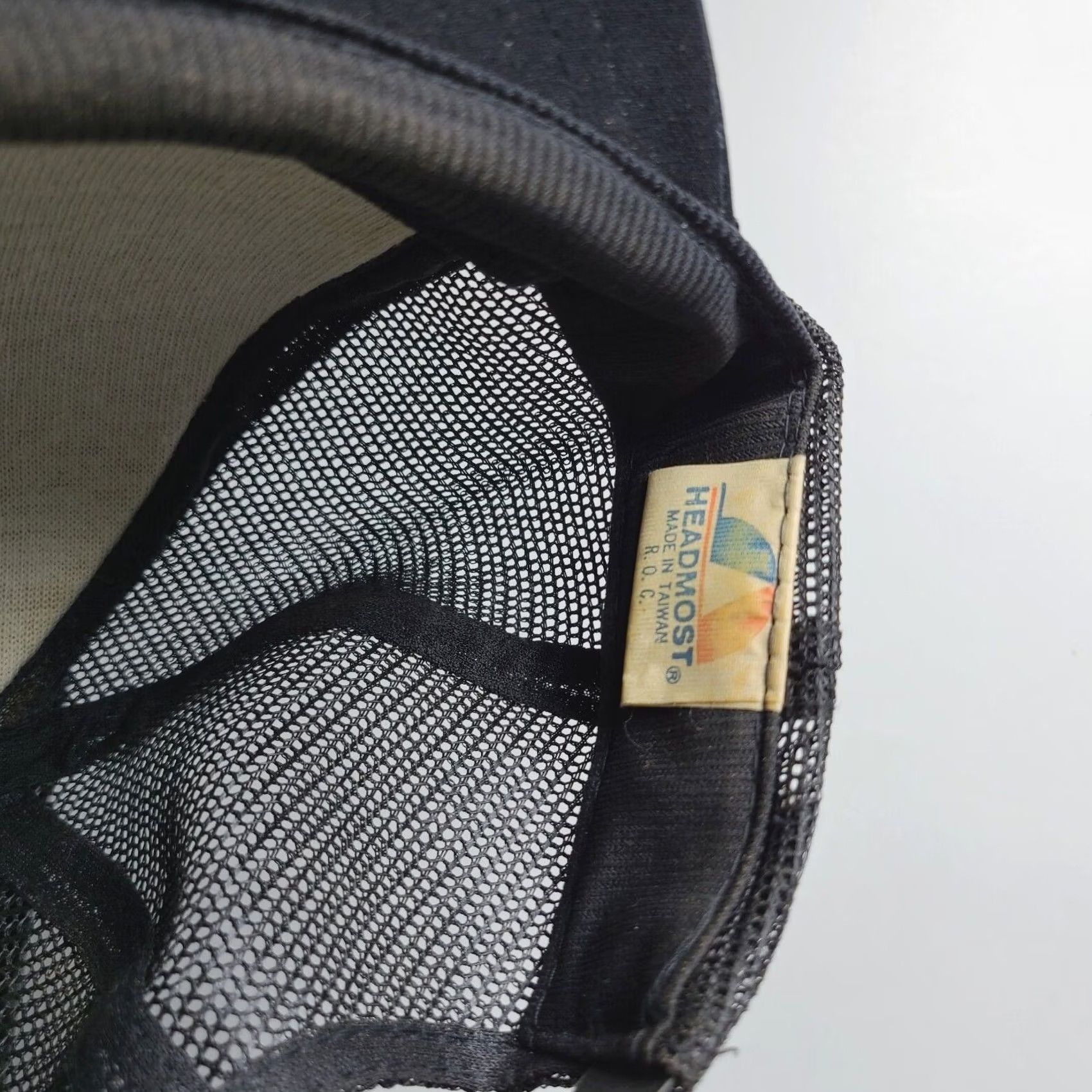 Vintage VINTAGE Galveston Island Beach Club Headmost Trucker Hat Snapback Black Adjustable Mens Size ONE SIZE - 4 Thumbnail