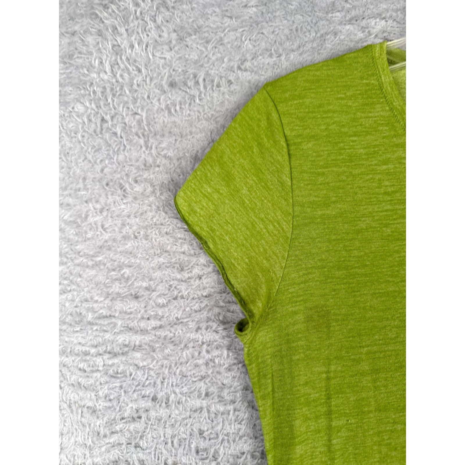 Patagonia Patagonia Shirt Women S Green Short Sleeve Crew Neck Nylon Blend Glorya Tee Size S / US 4 / IT 40 - 3 Thumbnail