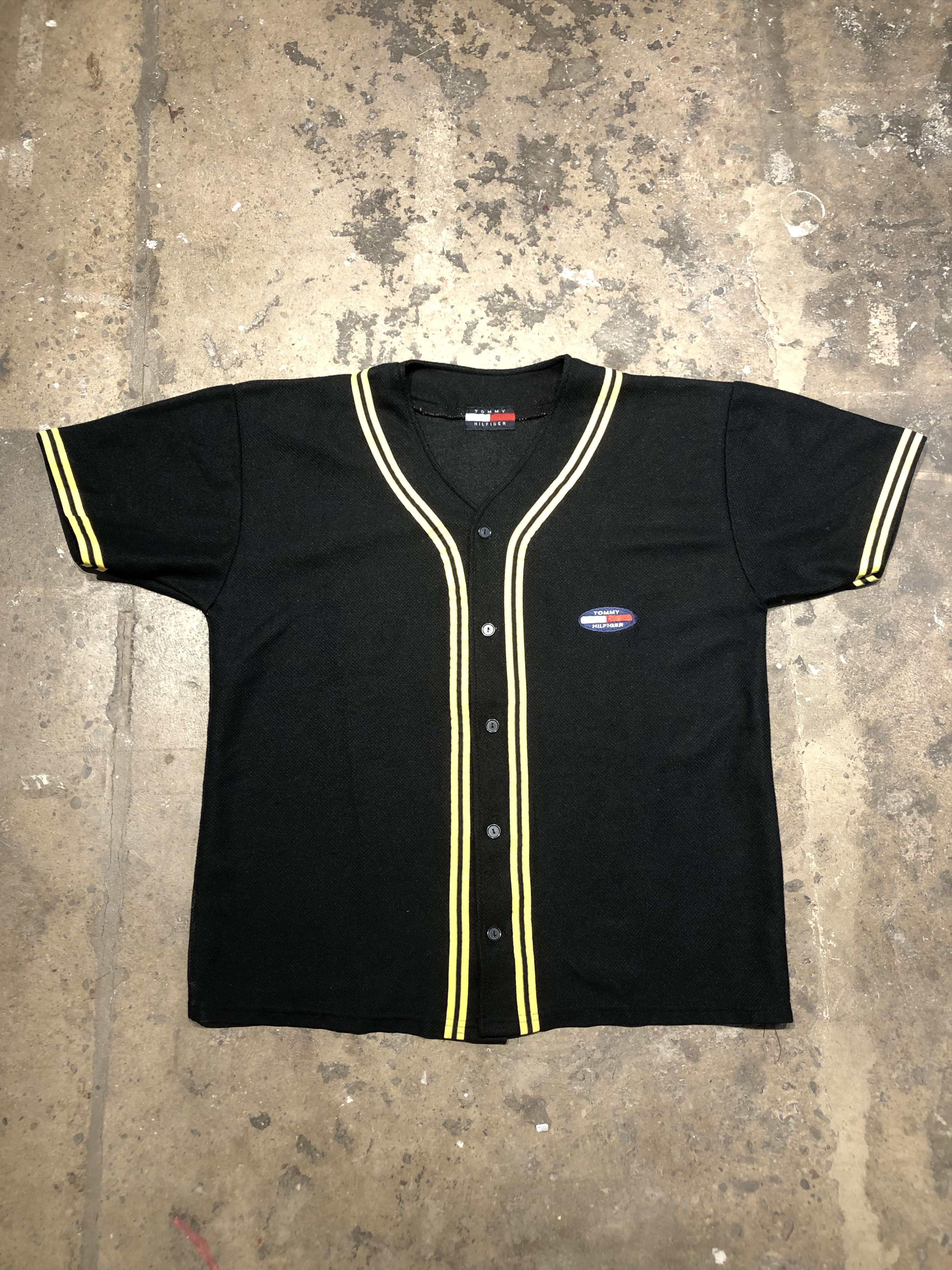 Tommy Hilfiger Vintage Tommy Hilfiger Baseball Jersey Size US XL / EU 56 / 4 - 1 Thumbnail