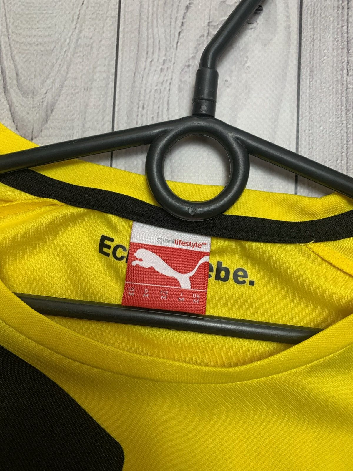 Puma × Vintage Vintage yellow Borussia Dortmund soccer jersey 15 Hummels M Size US M / EU 48-50 / 2 - 4 Thumbnail