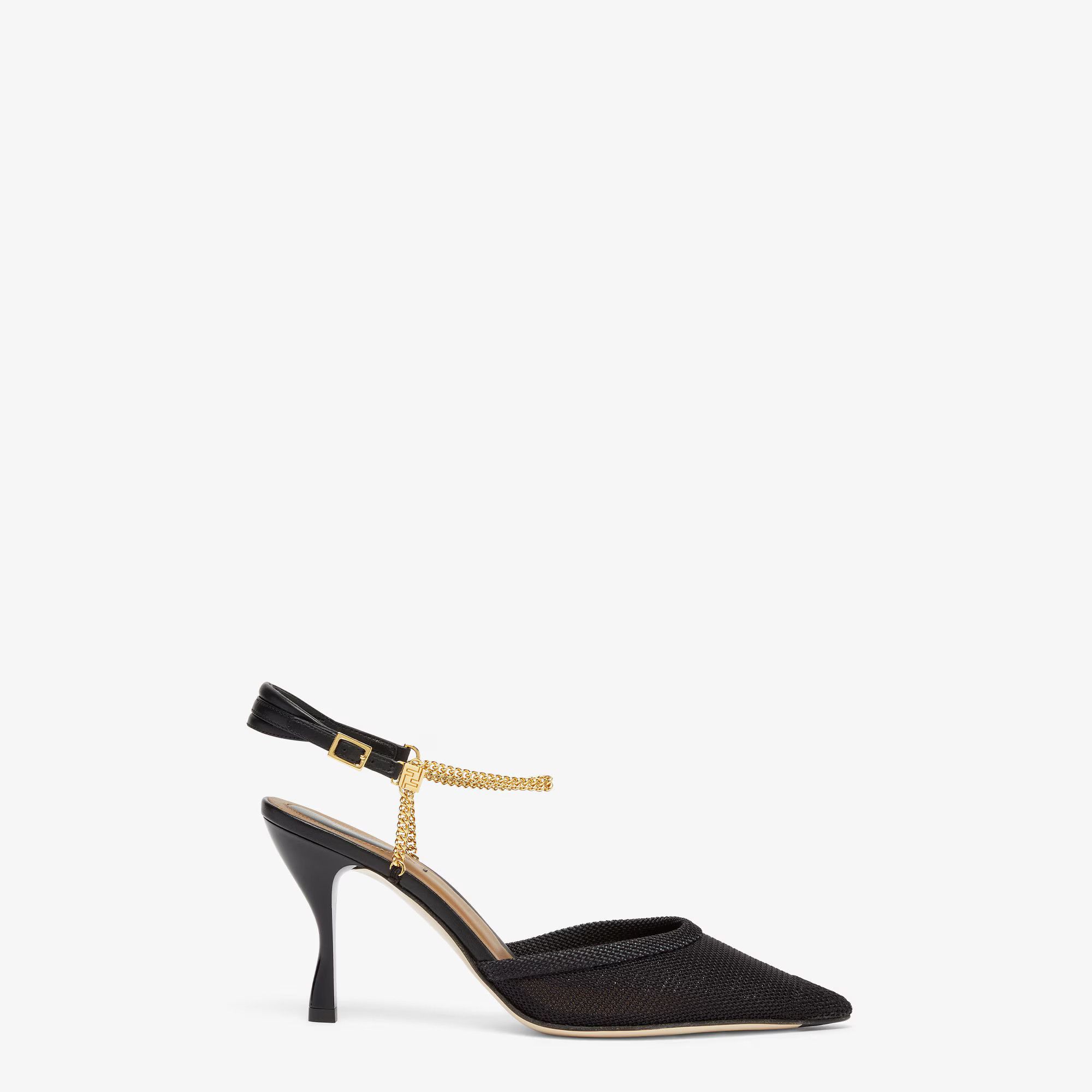 o1s1wg110425 Mules in Black