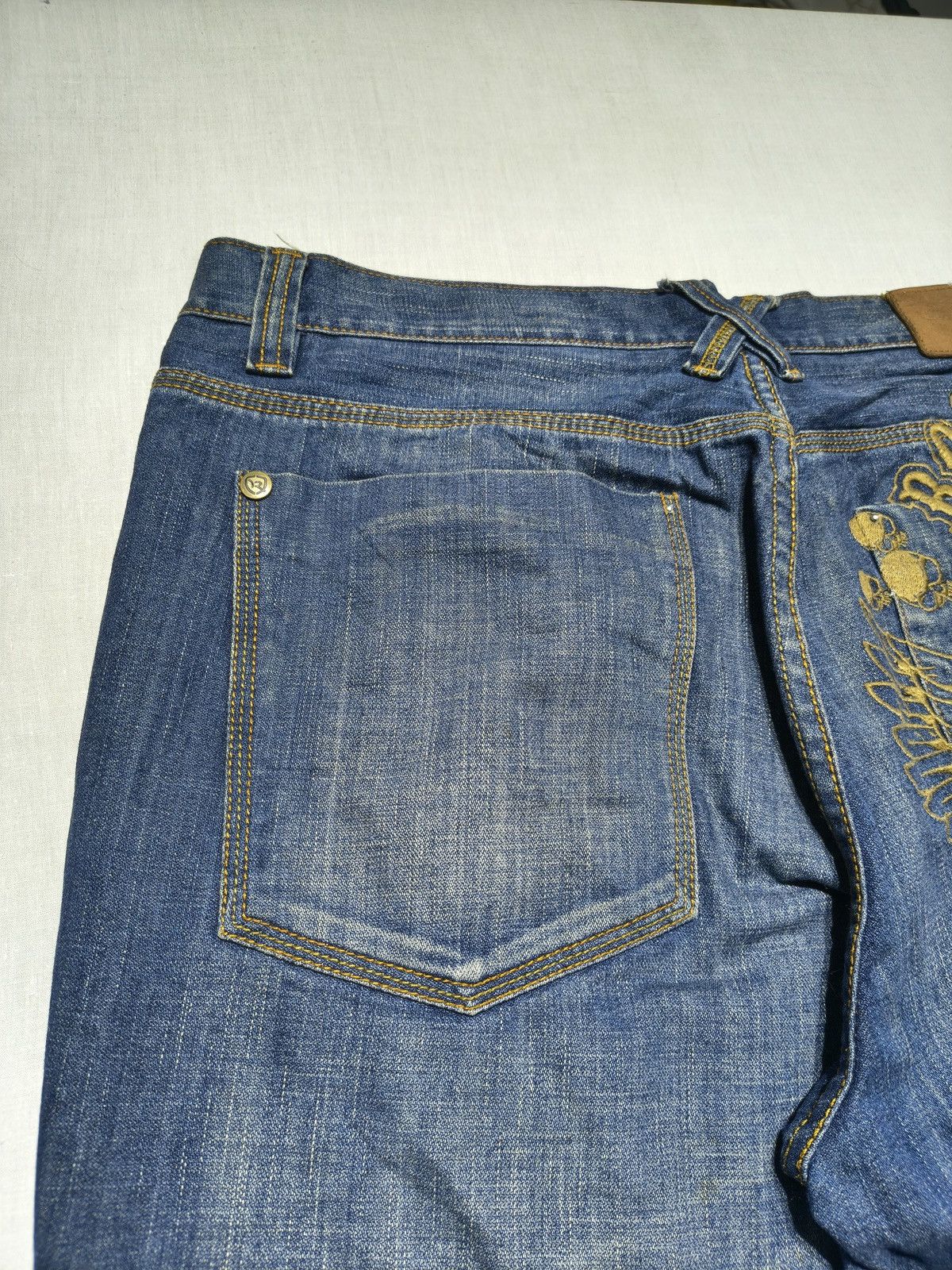 Southpole CRAZY EMROIDERED ROCAWEAR JEANS 🥵🥵(024) Size US 38 / EU 54 - 5 Thumbnail