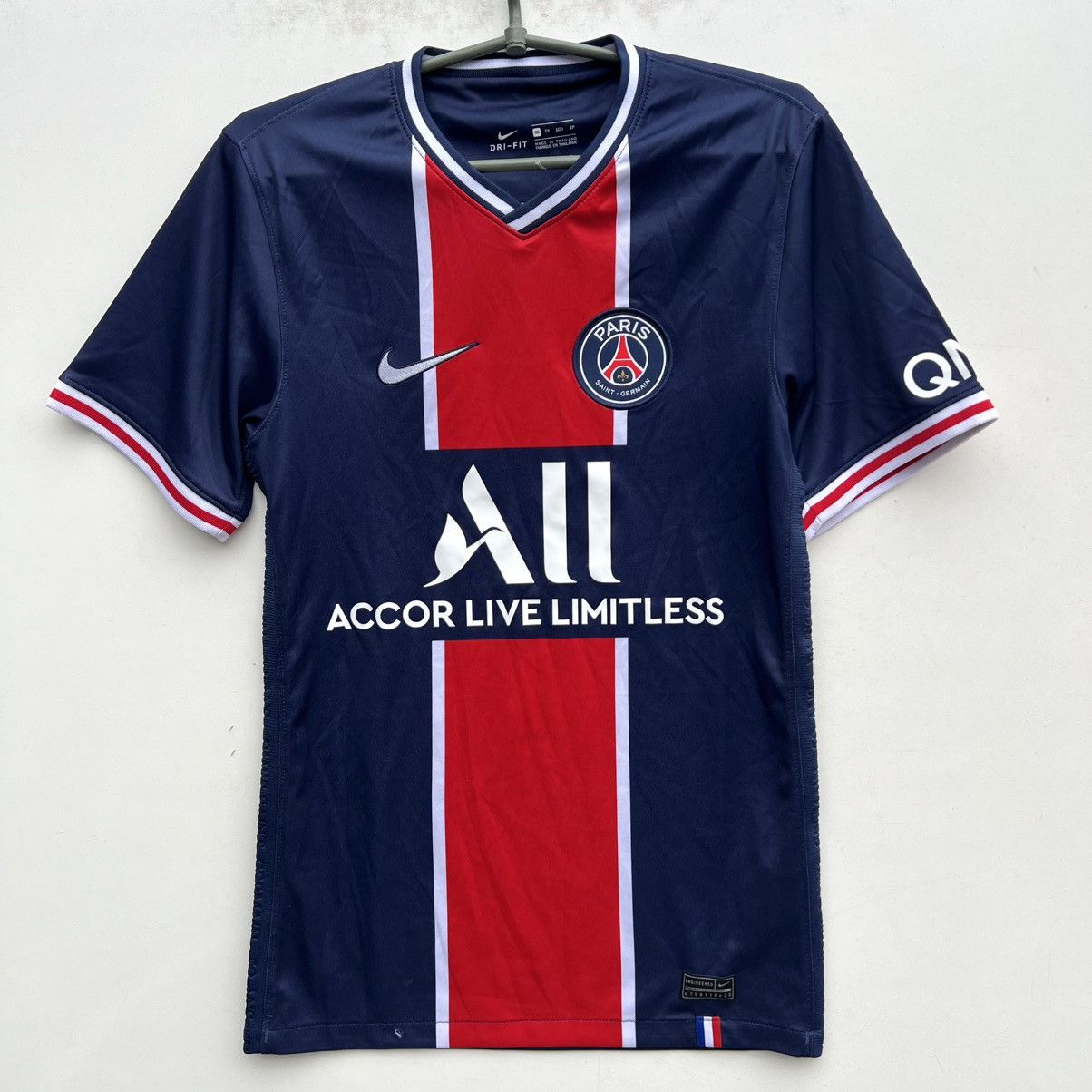 Nike Nike Paris Saint Germain 2020 2021 soccer Jersey Size US XS / EU 42 / 0 - 1 Thumbnail