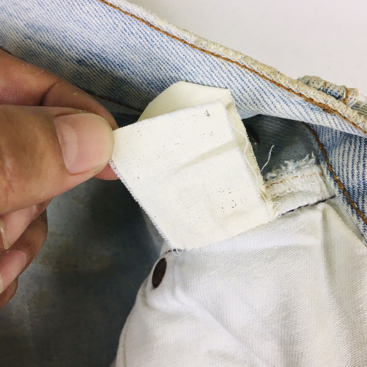 Levi's Vintage Clothing Vintage Levis 501 Made in USA Button Stamp 555 Size US 28 / EU 44 - 14 Thumbnail