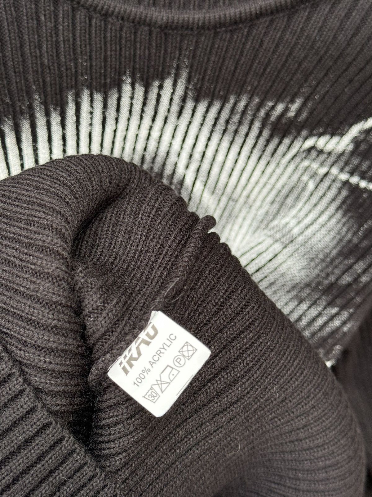 Vintage Vintage Ikao Knit Sweater Skull Print y2k Size US L / EU 52-54 / 3 - 6 Thumbnail