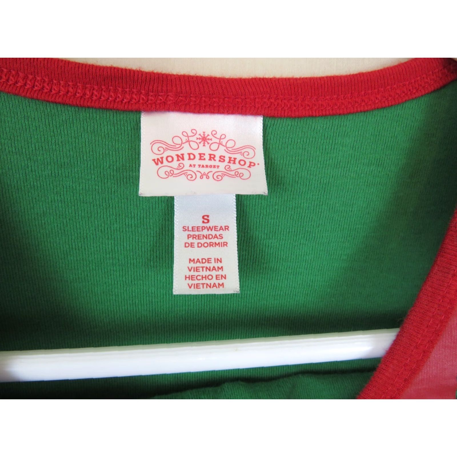 Vintage Wonderland Elf Costume Christmas T-shirt Men S Green Long Sleeve Solid Graphic Tee Christmas Wonderland Elf Costume Mens Small Size US S / EU 44-46 / 1 - 2 Thumbnail