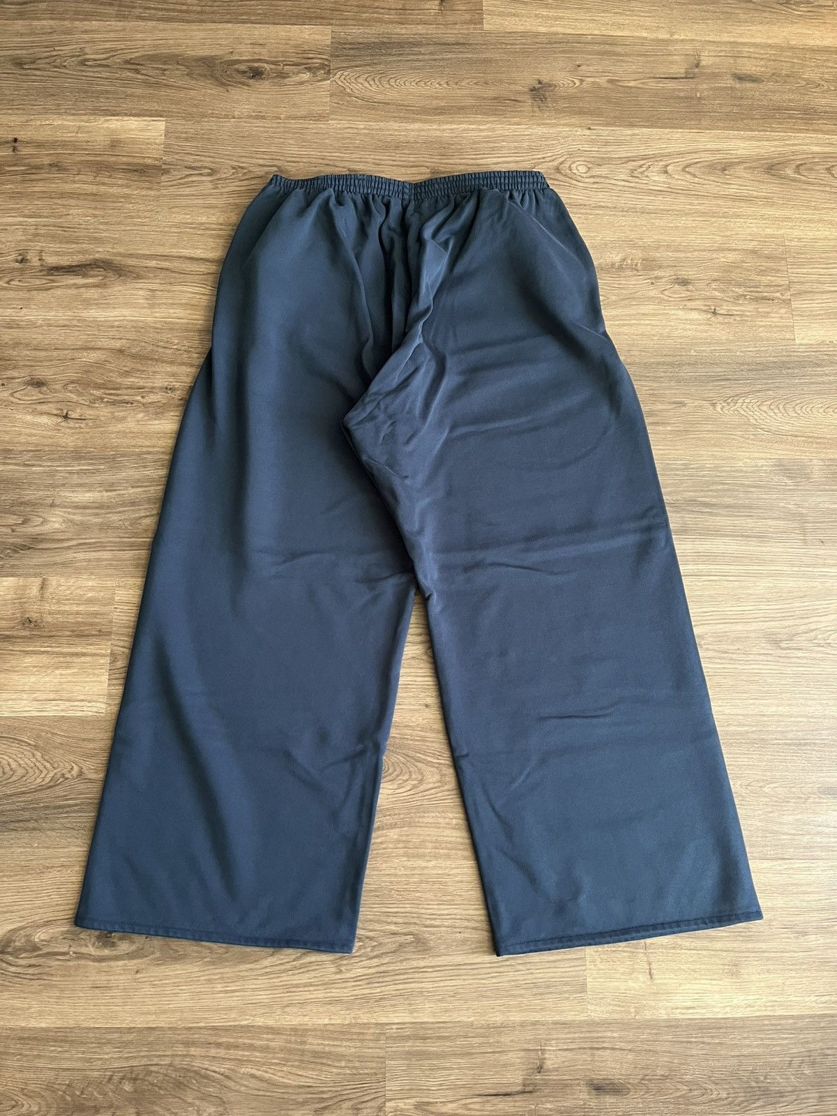 Balenciaga × Gap × Kanye West YGEBB Yeezy Gap Sweatpants Blue Size XL Size US 36 / EU 52 - 3 Thumbnail