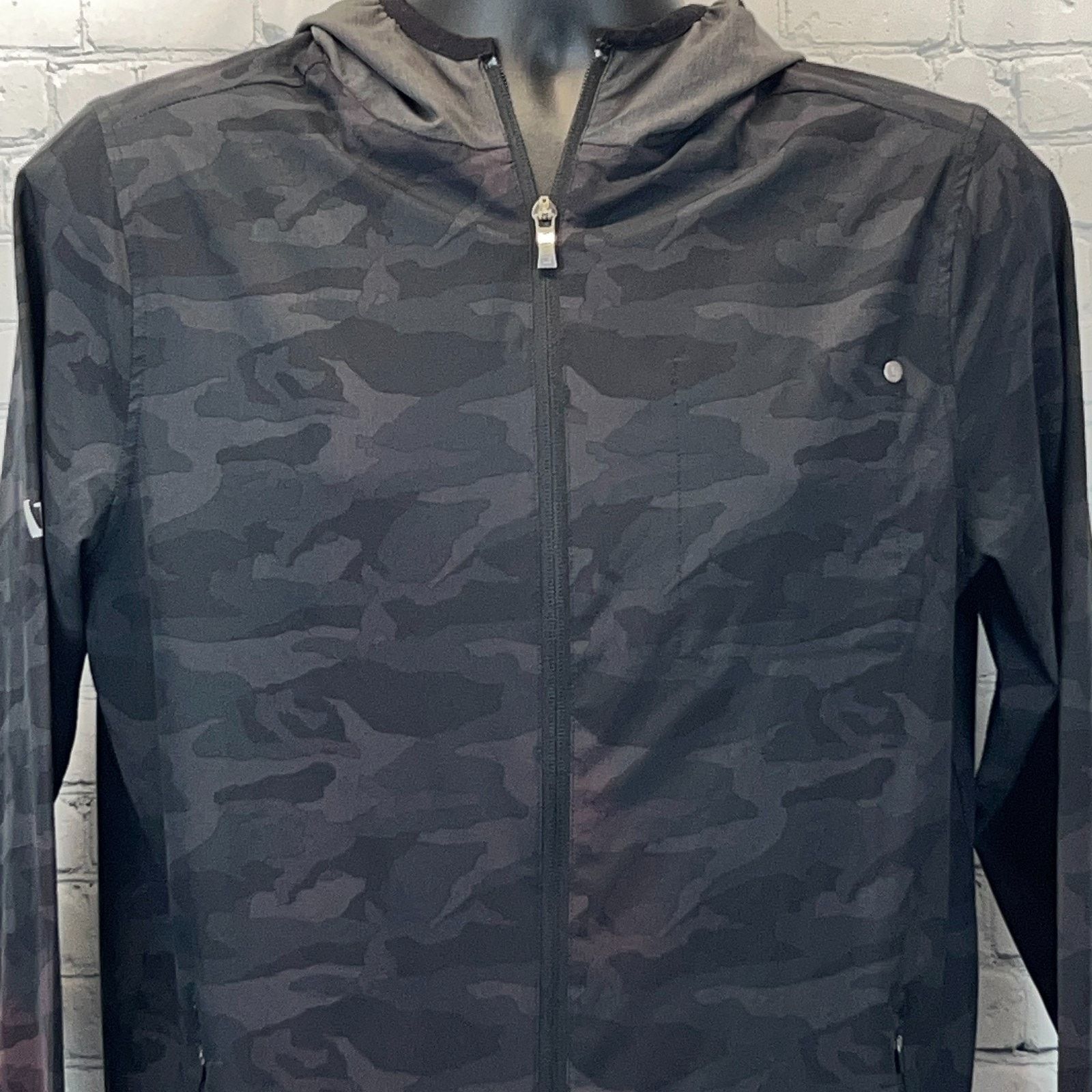Vuori Vuori Outdoor Trainer Shell Hooded Jacket Black Camo Army M Size US M / EU 48-50 / 2 - 18 Thumbnail