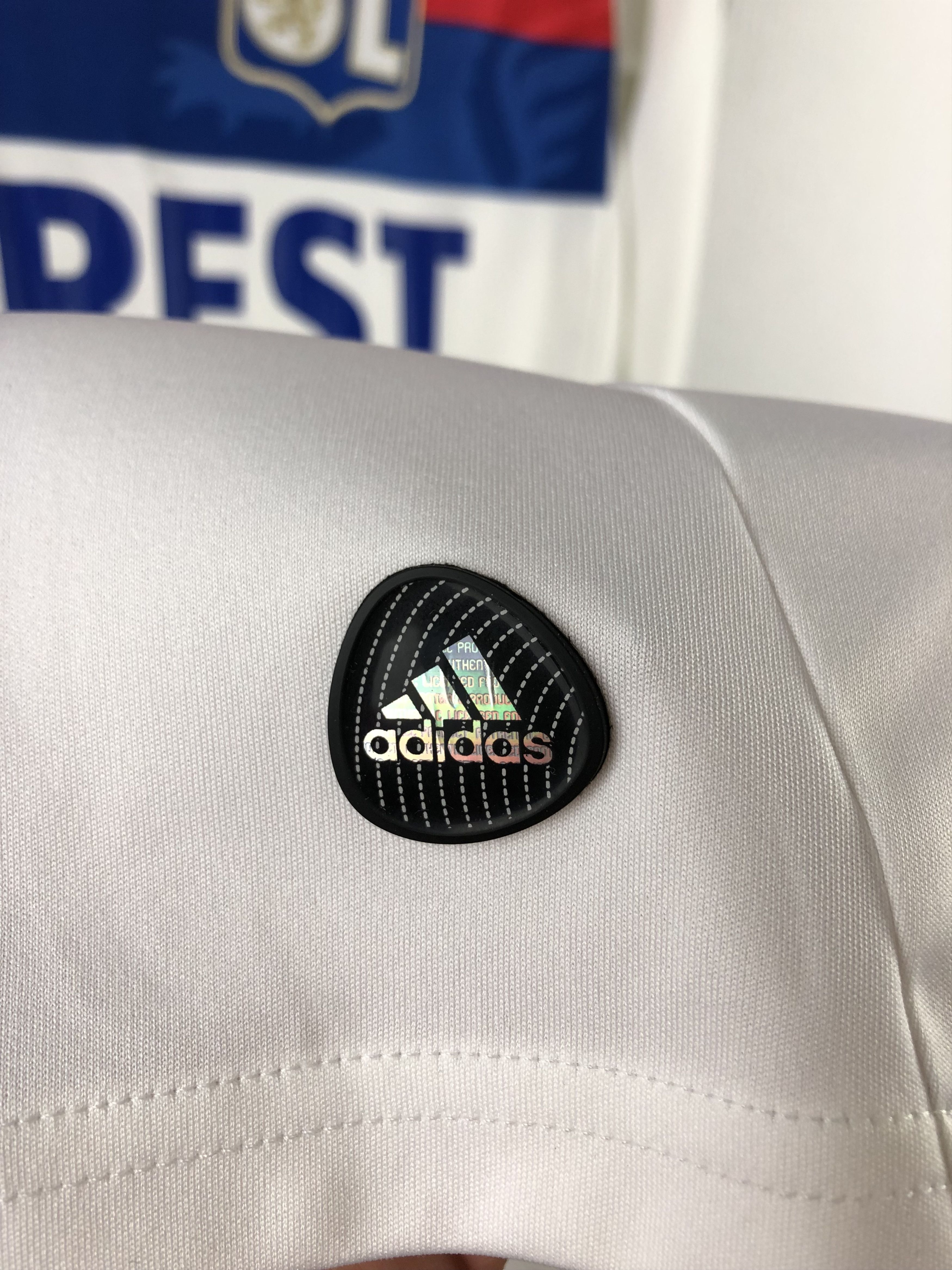 Adidas Olympique Lyonnais shirt 2011 Soccer Jersey Long Sleeve Size US S / EU 44-46 / 1 - 8 Thumbnail