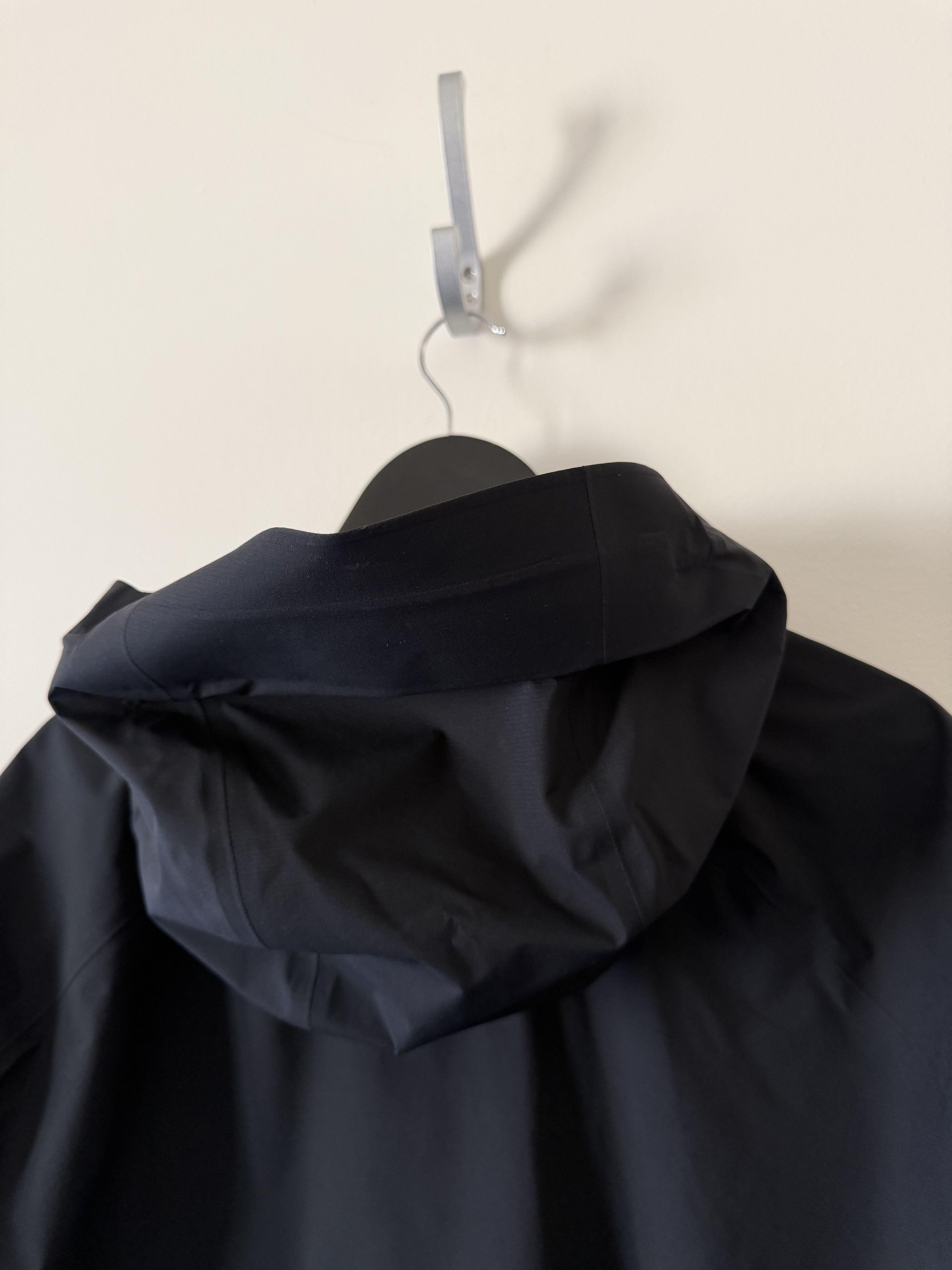 Veilance Arc'Teryx Veilance Secant SL Jacket in Black Size US XL / EU 56 / 4 - 6 Thumbnail
