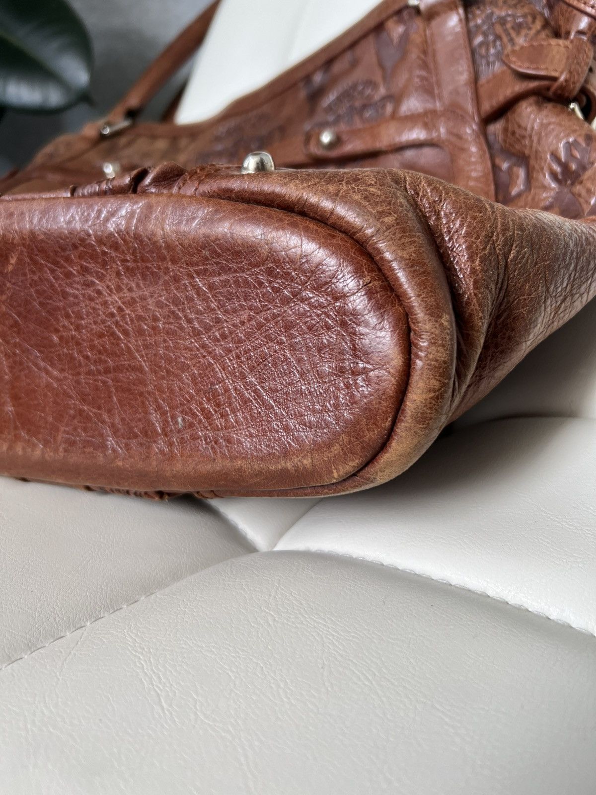 Gucci × Vintage Vintage Gucci Jockey Brown Embossed Leather Horsebit Bag Size ONE SIZE - 11 Thumbnail